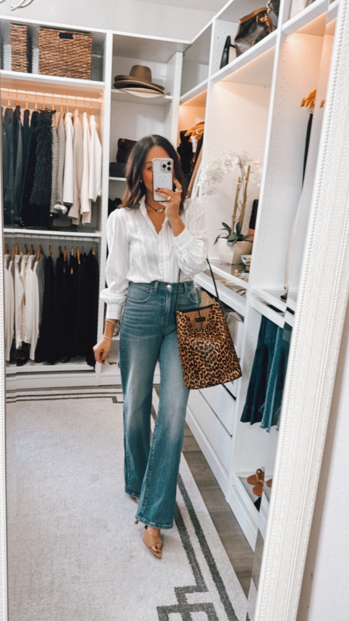 Blouse and jeans part of the Madewell sitewide sale! 30% off⭐️
Jeans are tts wearing a 26, blouse wearing a small 

#LTKOver40 #LTKStyleTip