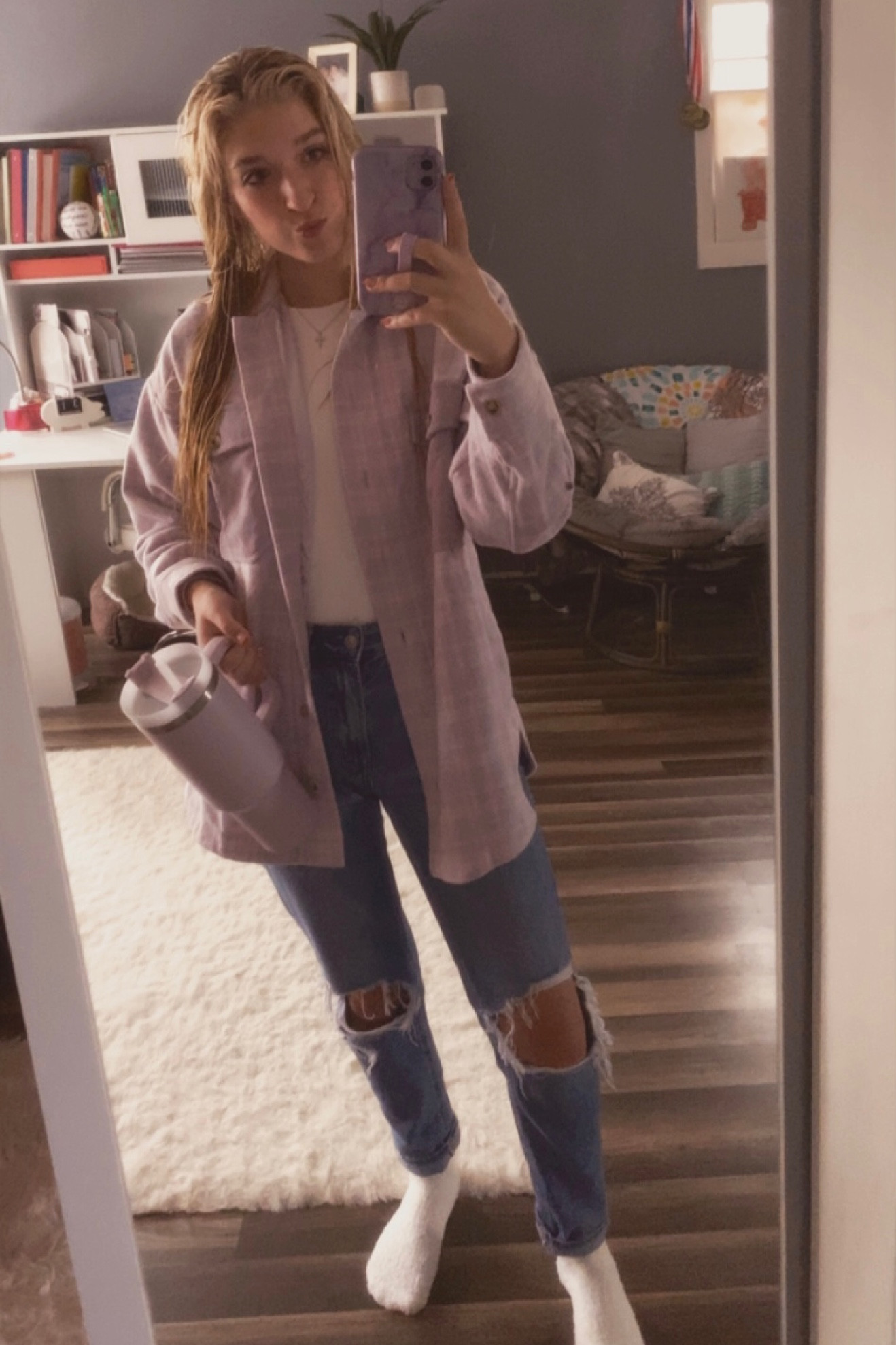 Wearing some of my favs here! 💜
#kristahortonXpinklily #purpleshacket #americaneaglejeans #womensfashion

#LTKstyletip