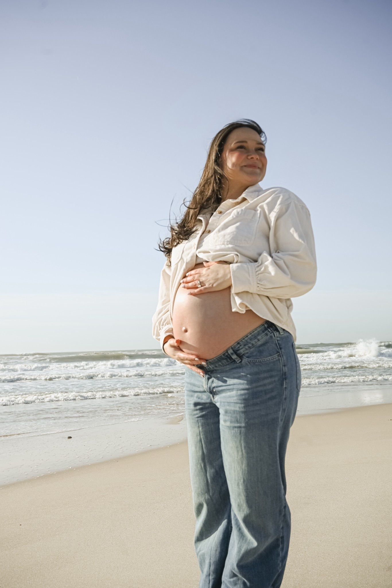 Maternity jeans that fit comfy and are flattering!!

#LTKootd #LTKSaleAlert #LTKmomlife