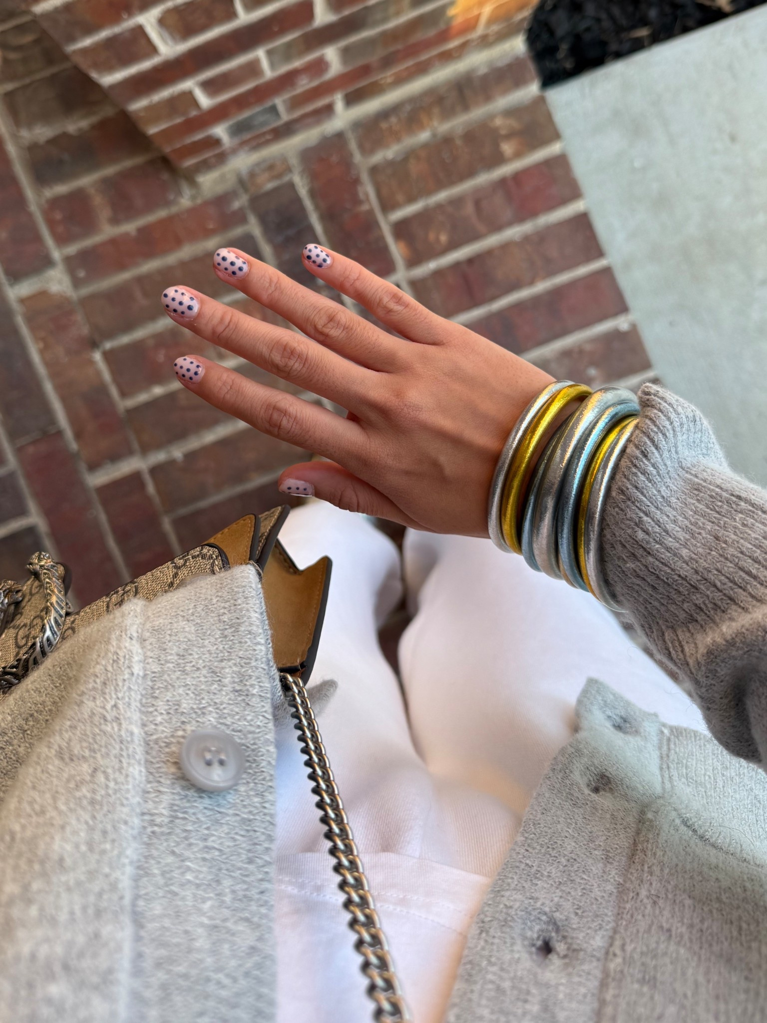 love these bangles!!!

#LTKootd