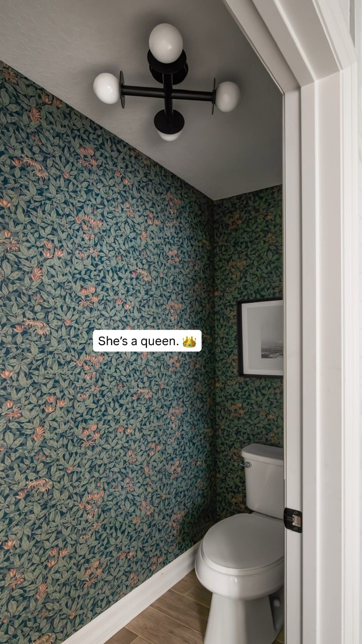 It might be a toilet closet, but that doesn’t mean it has to be boring. Because even your porcelain throne deserves the royal treatment. 👸🏼👑  PS — isn’t this before and after incredible?!

#LTKHome