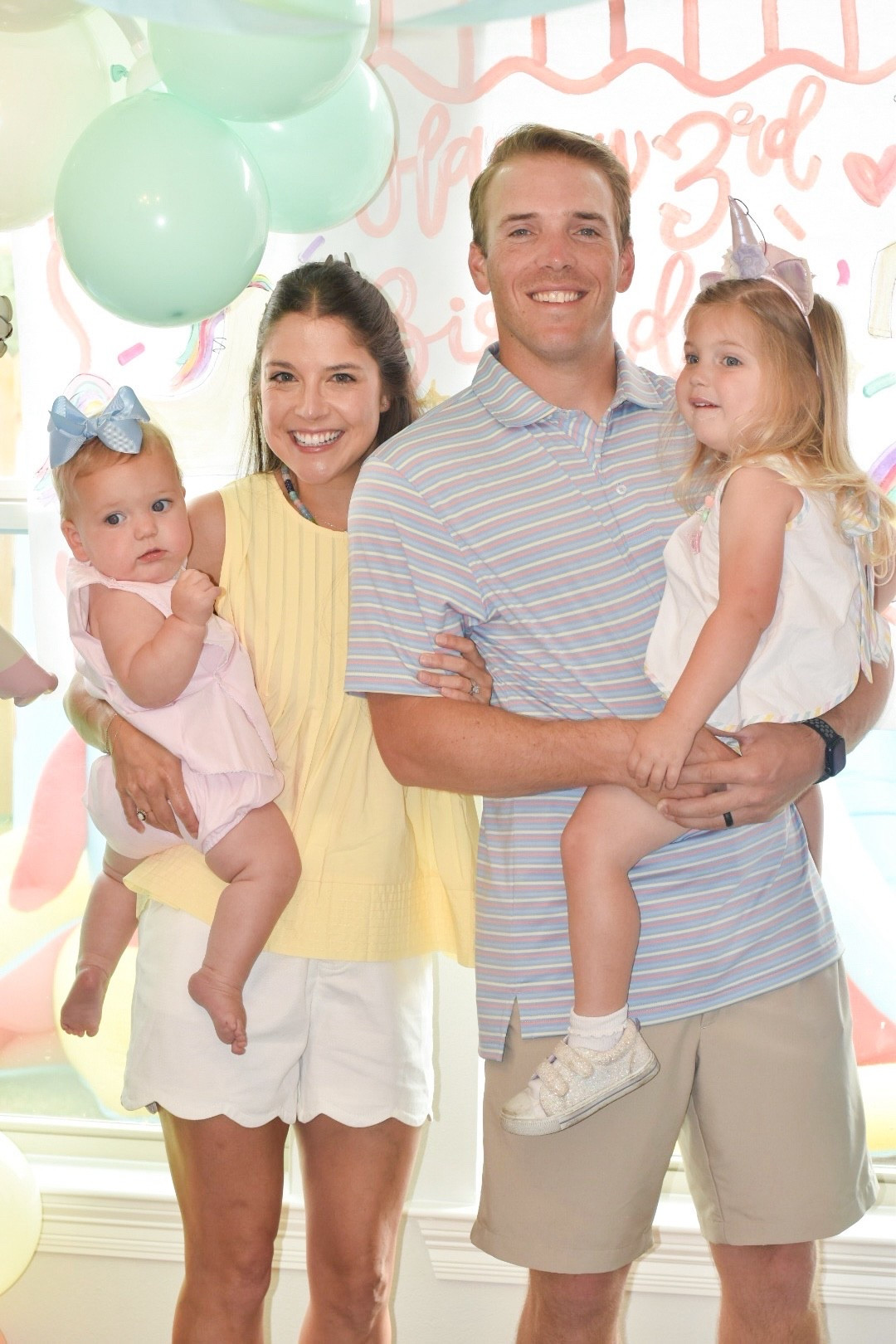 Wearing size small in the top!

#LTKootd #LTKmomlife