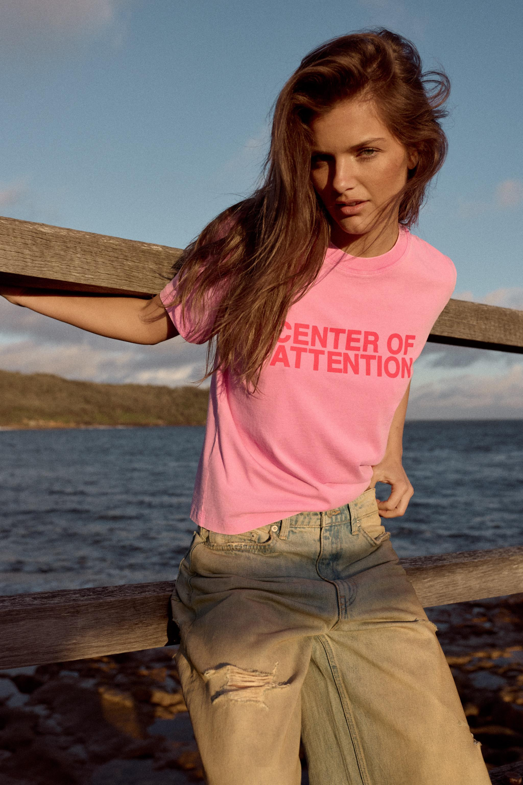 WASHED EFFECT TEXT T-SHIRT | Zara US
