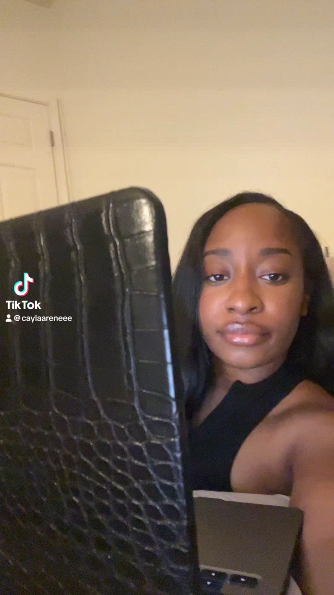 This croc Macbook case is so chic! I am very pleased with the quality given the low price. 10/10

#LTKFindsUnder50 #LTKVideo