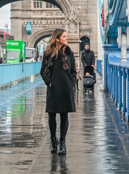 Love this fur trimmed coat + platform booties combo for a day of traveling 

#LTKSeasonal #LTKshoecrush #LTKtravel