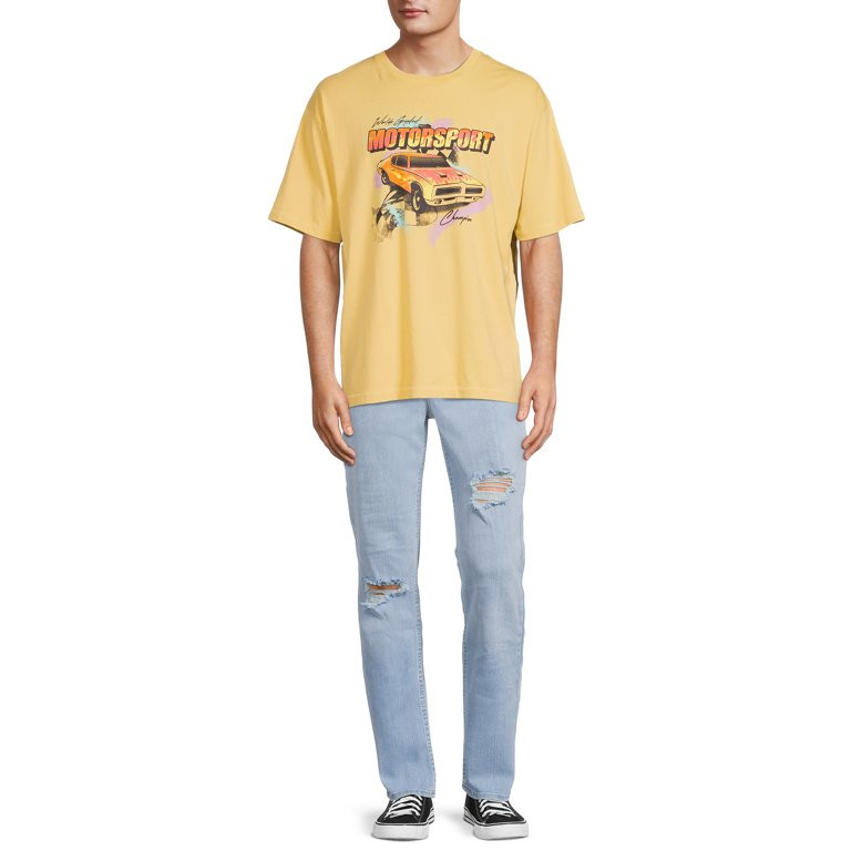 No Boundaries Men’s and Big Men’s Oversized Graphic Tee with Short Sleeves, Sizes up to 5XL | Walmart (US)