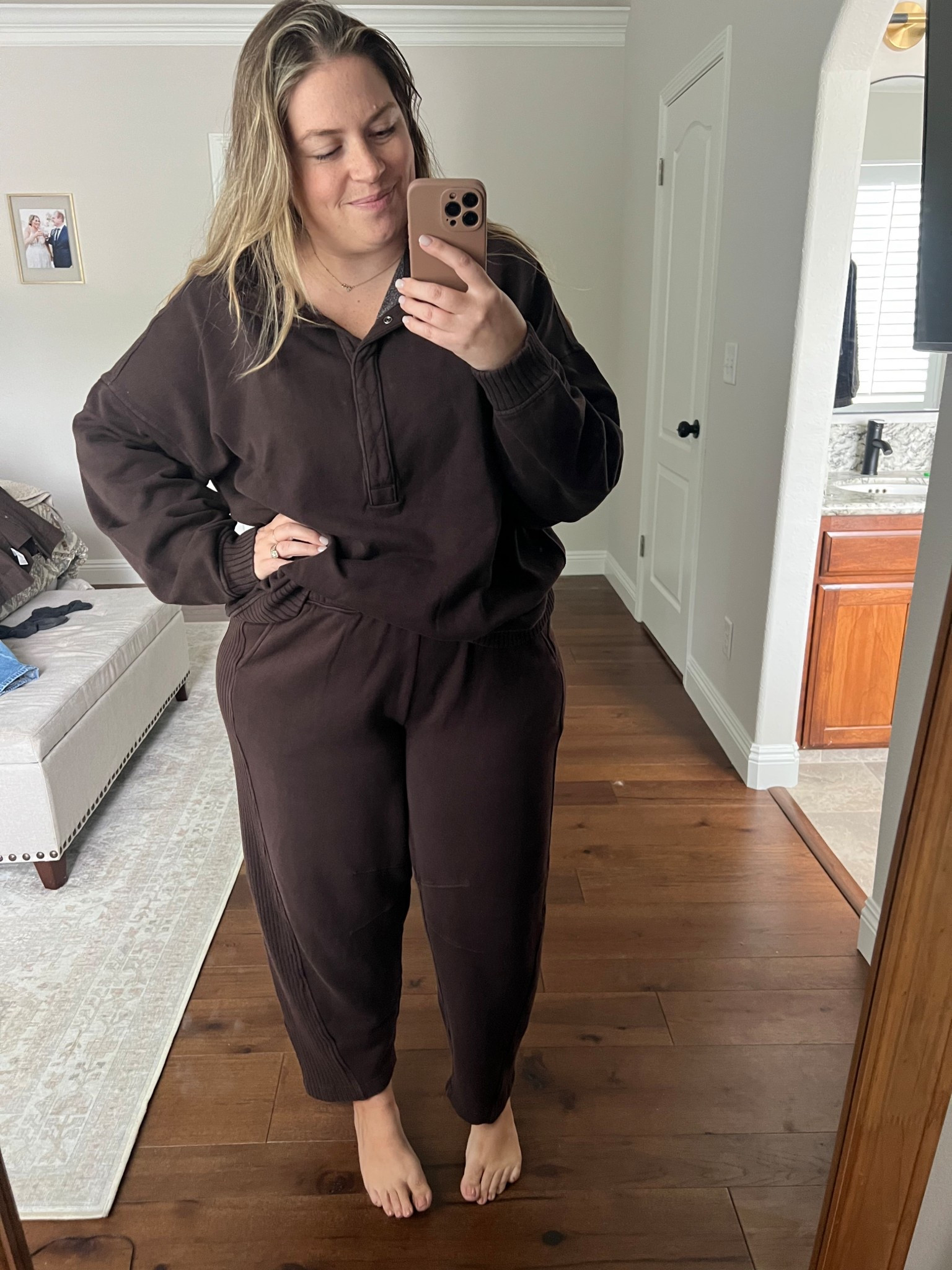 I’m obsessed with aerie and look at this cute brown set!! 

#LTKActive #LTKFindsUnder50 #LTKMidsize