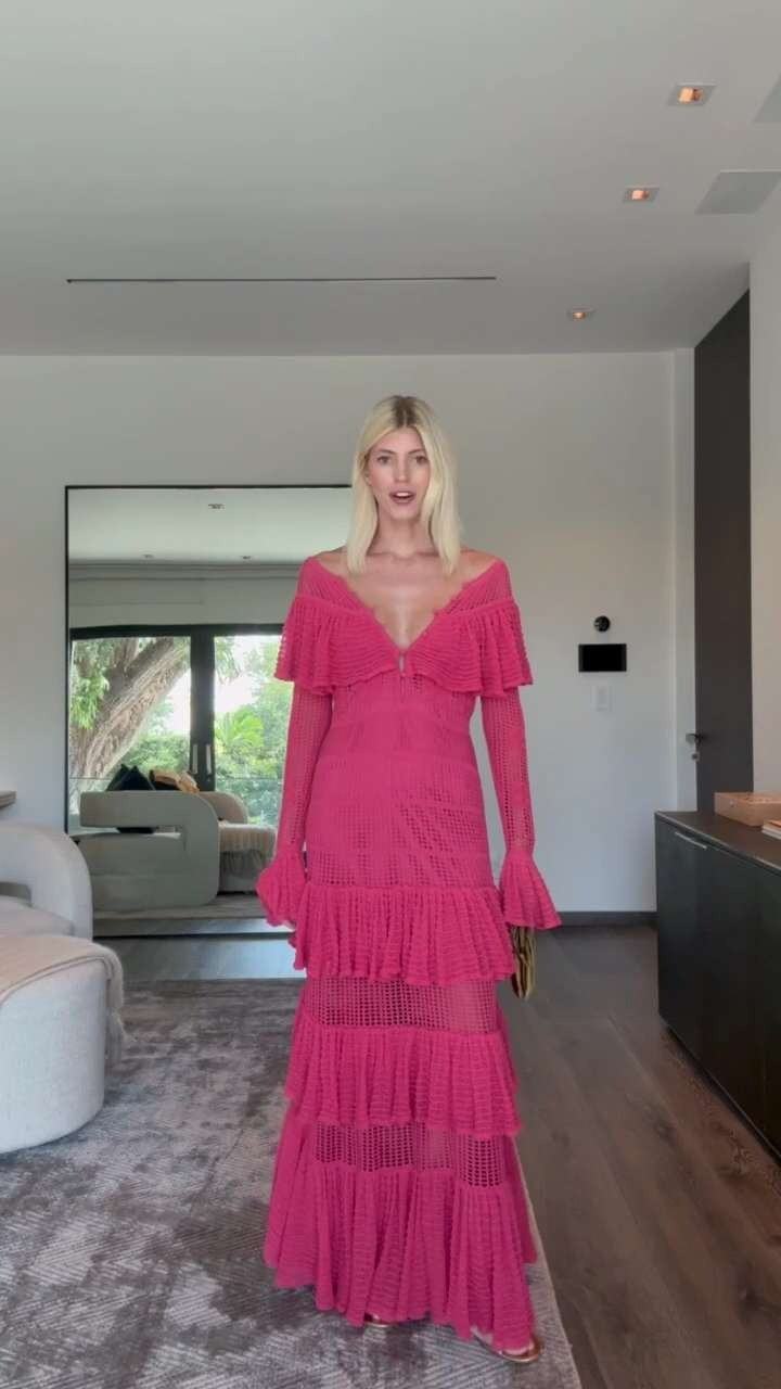 Starting off strong with this pink knit dress! 💕 This is perfect for summer- you can either dress it up or throw a bikini & sandals on for the day. ☀️🦩 

 #LTKSeasonal #LTKStyleTip