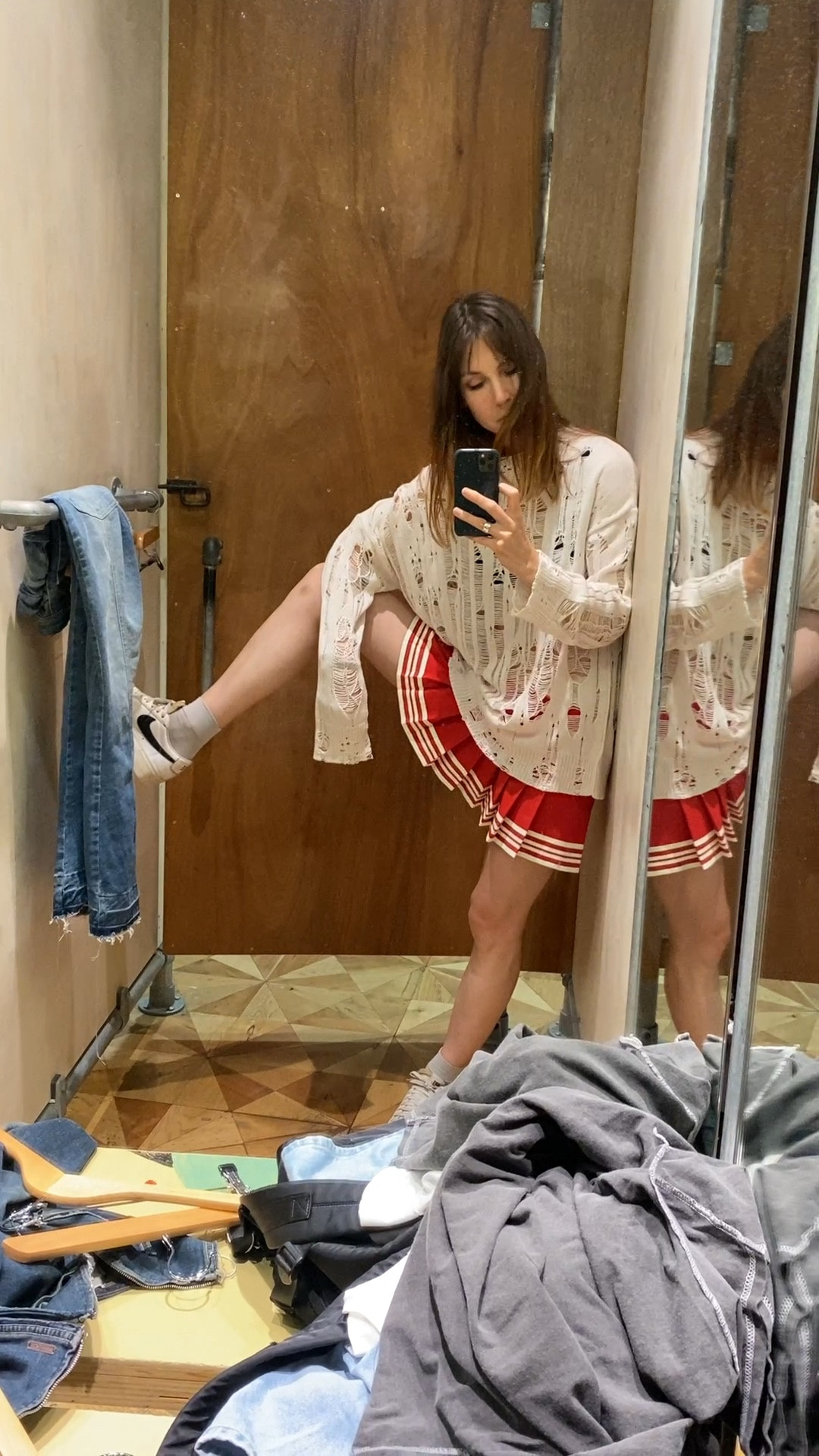 A fishnet boyfriend jumper (size XL for a cute oversized look) and a mini skirt by Fila (size M because S is too short xD) 🫶🏻

#LTKFind #LTKeurope #LTKxNSale