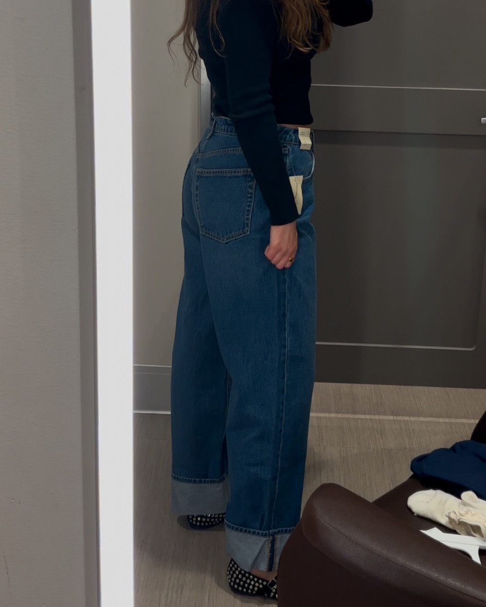 Cuffed dark wash baggy 90’s jeans, Im wearing a size 8!