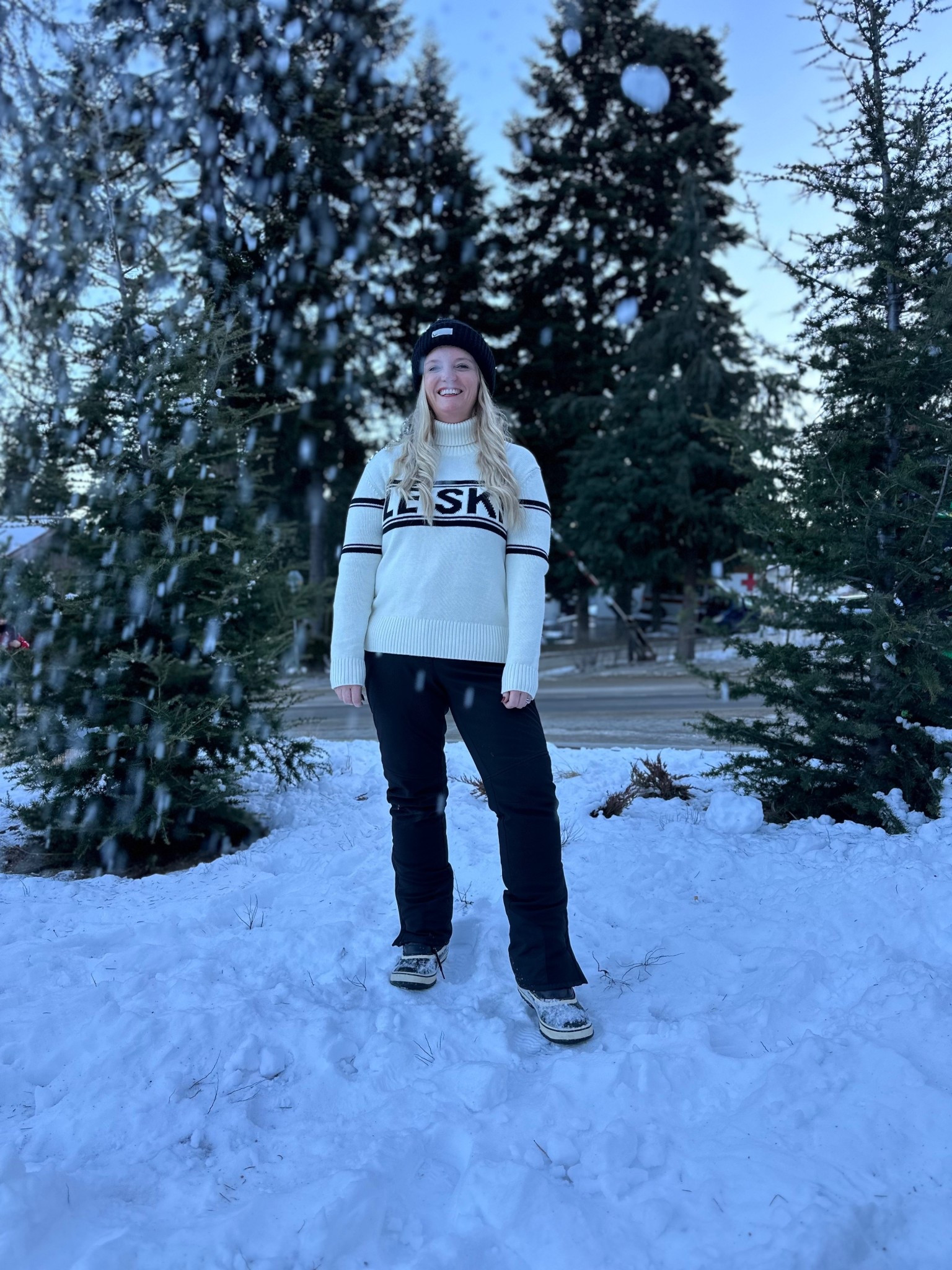 my new “Le Ski” jumper from the Goodmove collection at @marksandspencer. It’s crafted from Merinotec™ fabric with merino wool and supersoft cotton which keeps you warm when it’s cold and cool when it’s hot (ideal for skiing - as soon as you step inside anywhere it’s boiling!).

#LTKuk #LTKtravel #LTKwinter