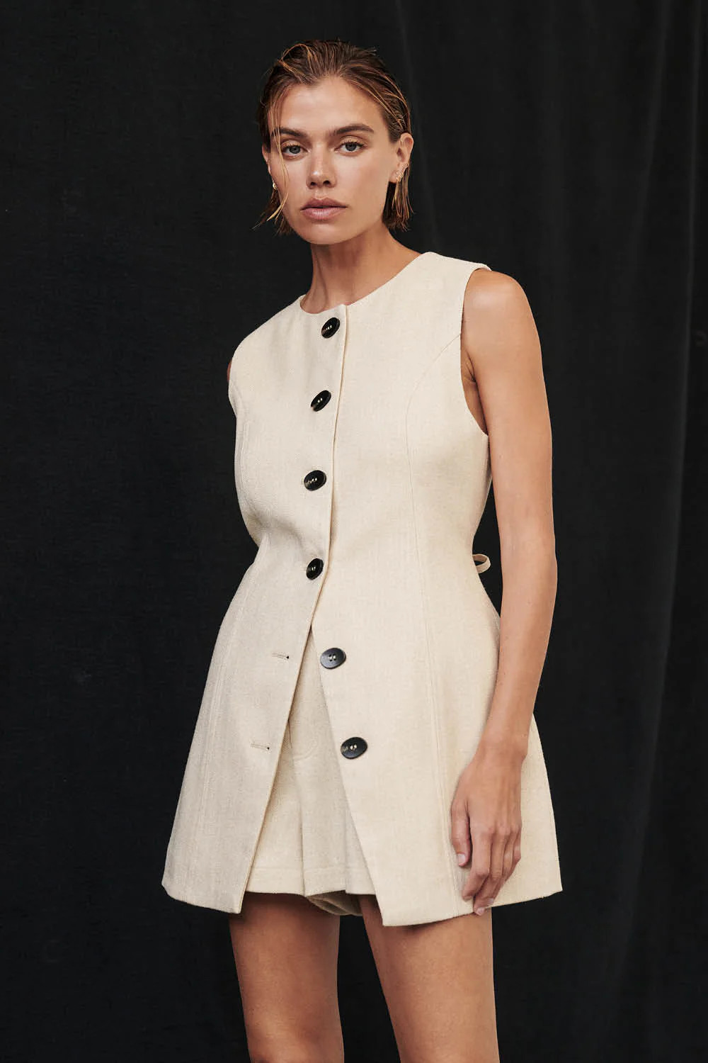 FRANKIE OAT TWEED TUNIC VEST | DISSH