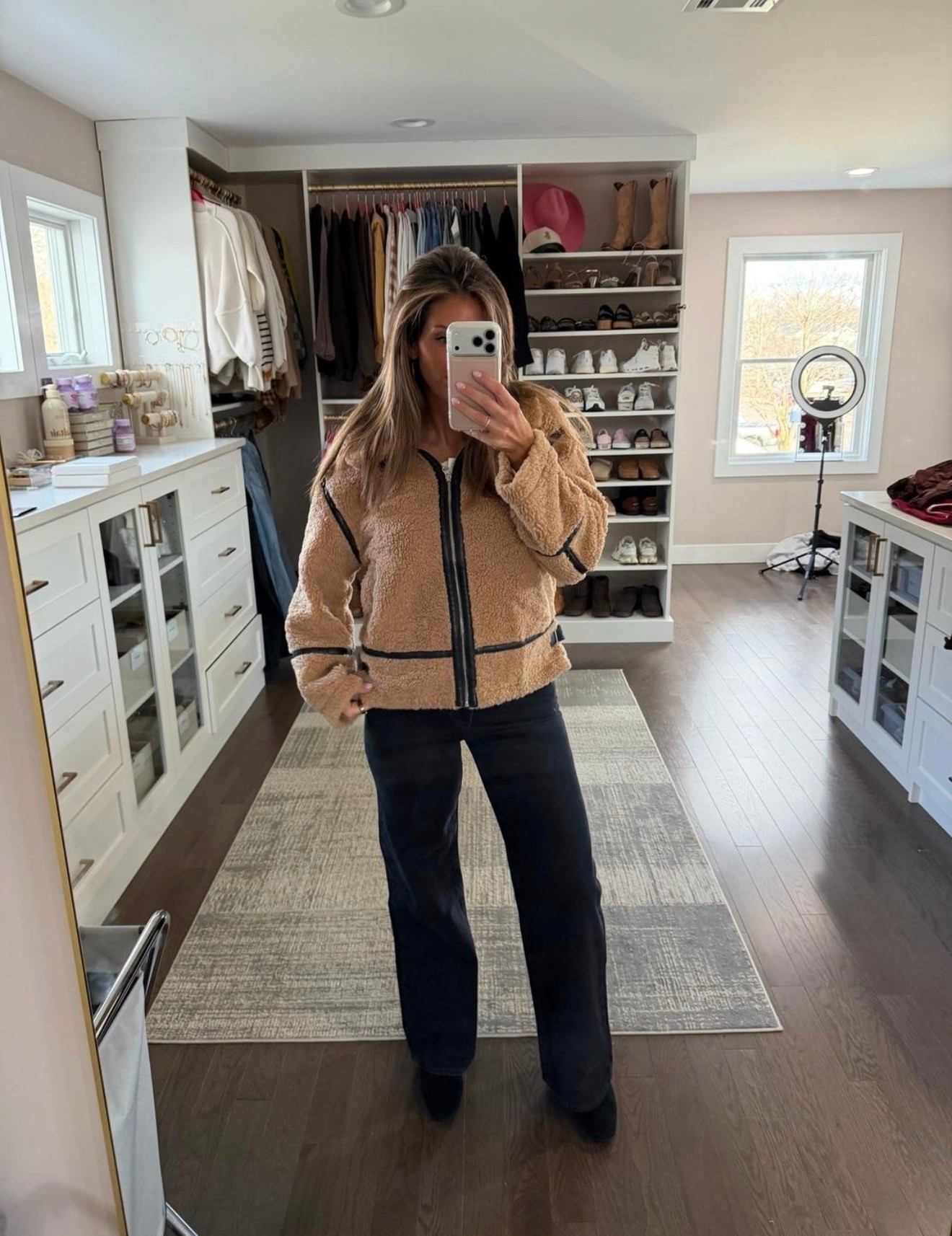 The cutest look for date night!

#LTKSeasonal #LTKootd #LTKgrwm