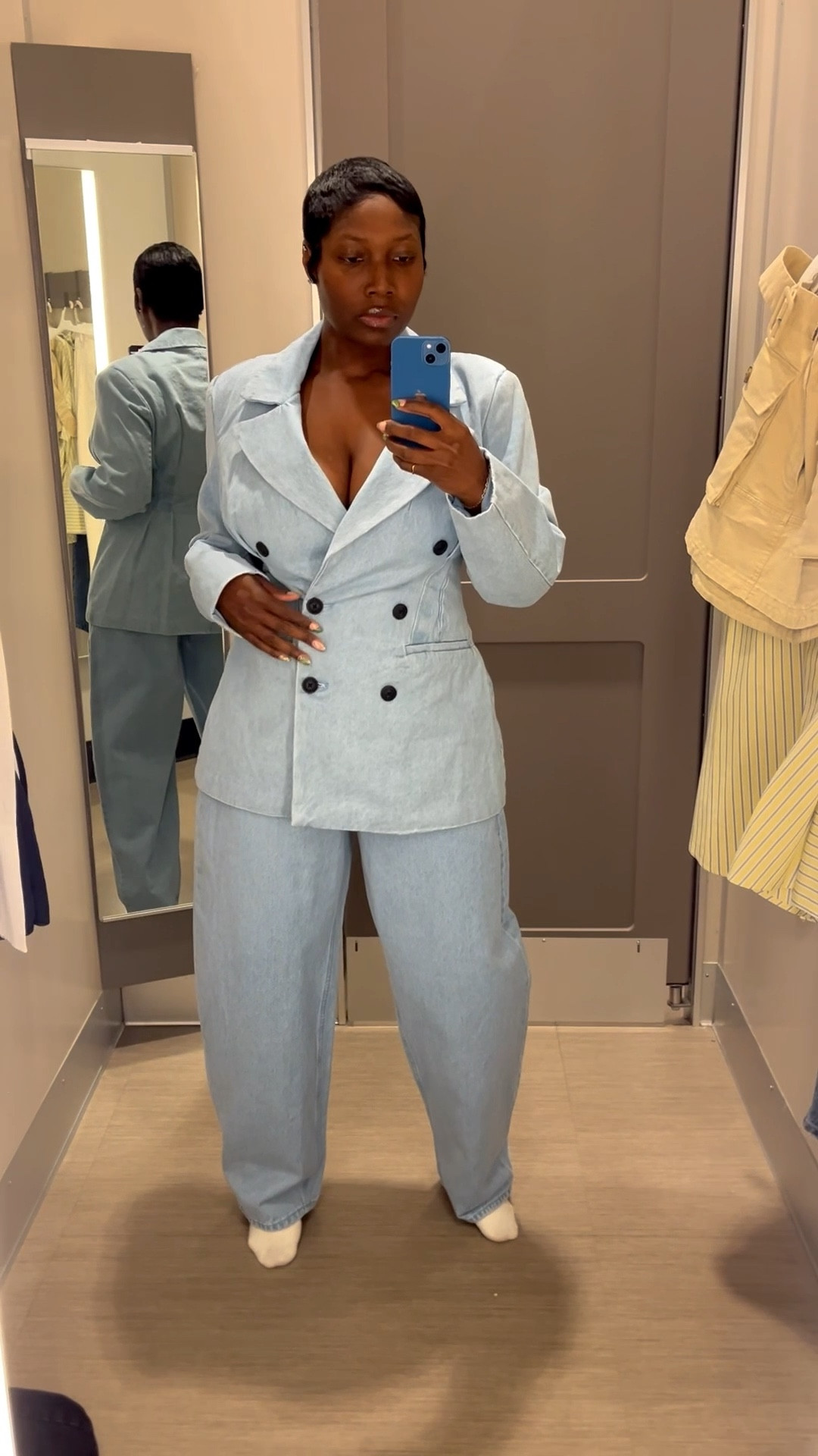 *New* KBB Denim Corset Blazer with Barrel Jeans 

#LTKMidsize #LTKSaleAlert #LTKgrwm