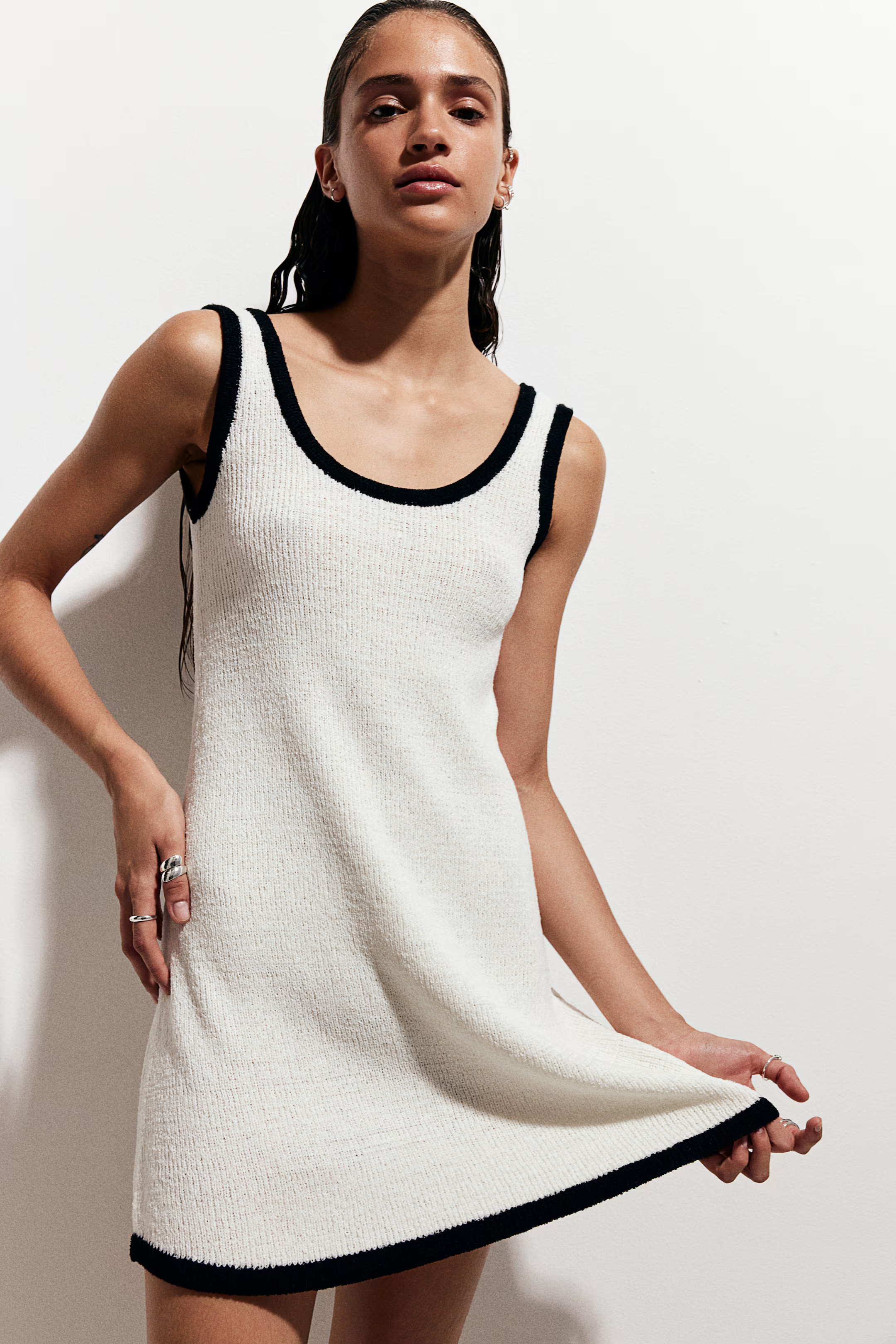 Fine-knit A-line dress | H&M (UK, MY, IN, SG, PH, TW, HK)