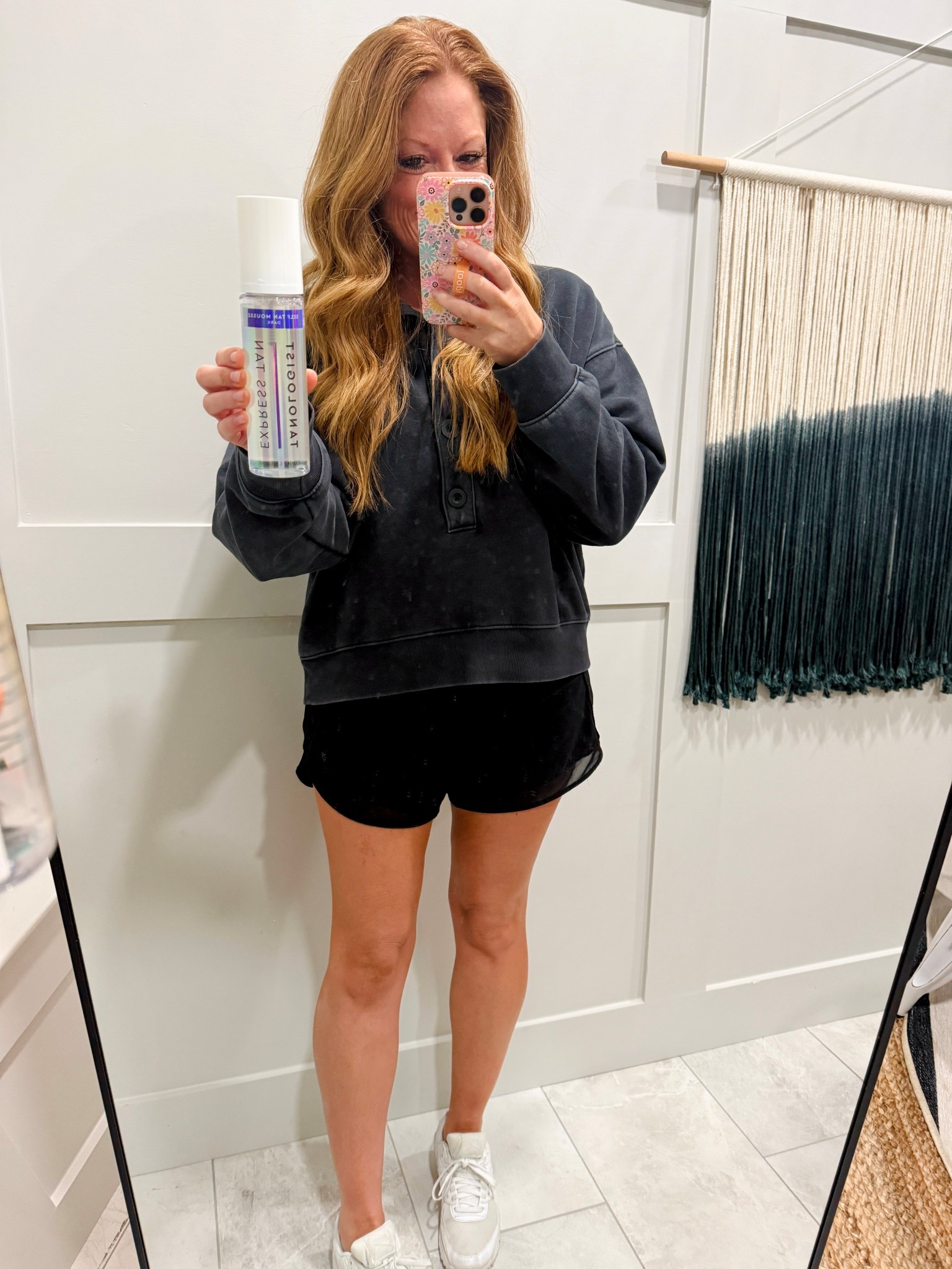 This is the affordable self-tanner that I use (I buy it on Amazon). It doesn't have a bad scent and doesn't transfer.

Sweatshirt: target - sized up one
Shorts: athleta - regular size M
Nike shoes

#LTKBeauty #LTKFindsUnder50