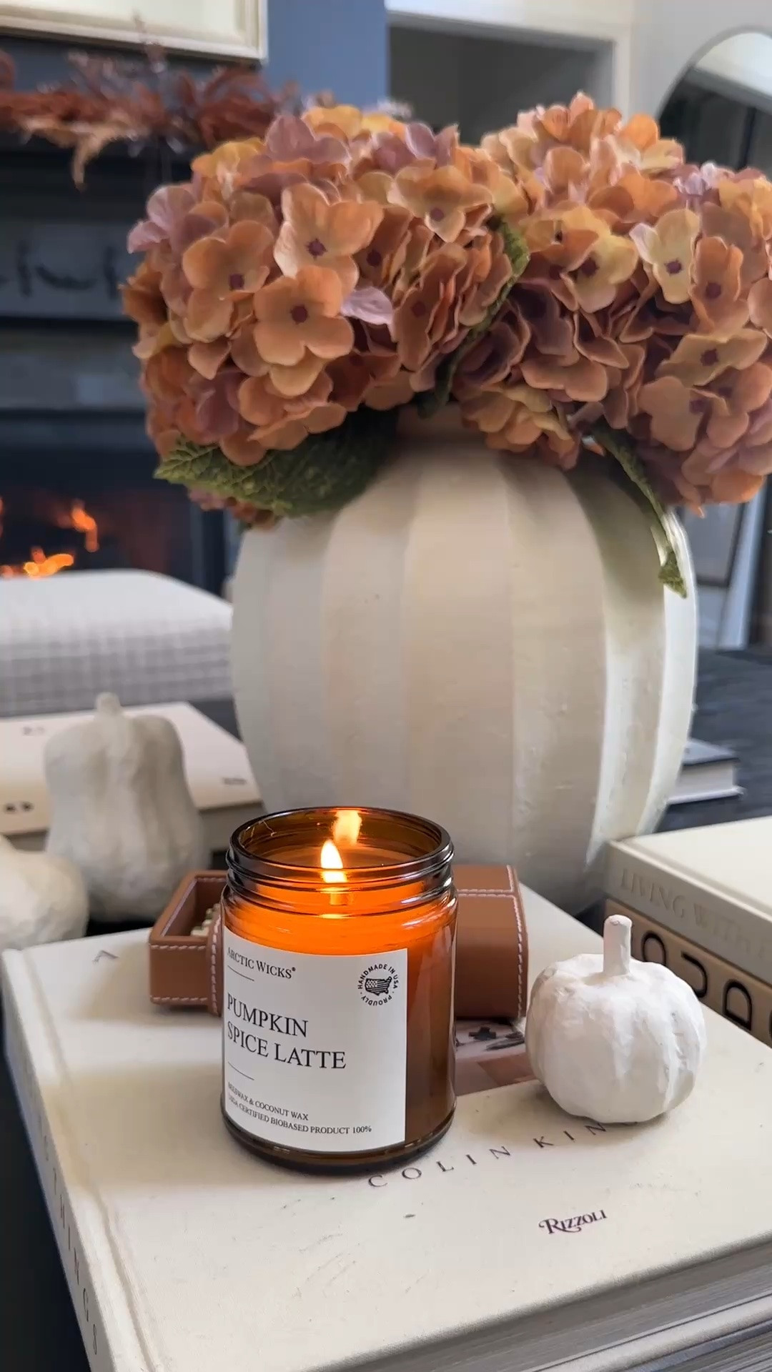Eeek! I’m loving this new Pumpkin spice candle! It goes so well with the paper mache pumpkins!!!! And these faux hydrangeas are PERFECT for fall!
