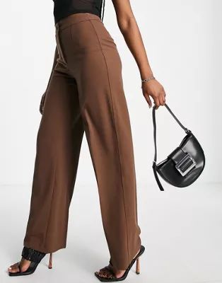 Bershka wide leg slouchy dad tailored trousers in brown | ASOS (Global)