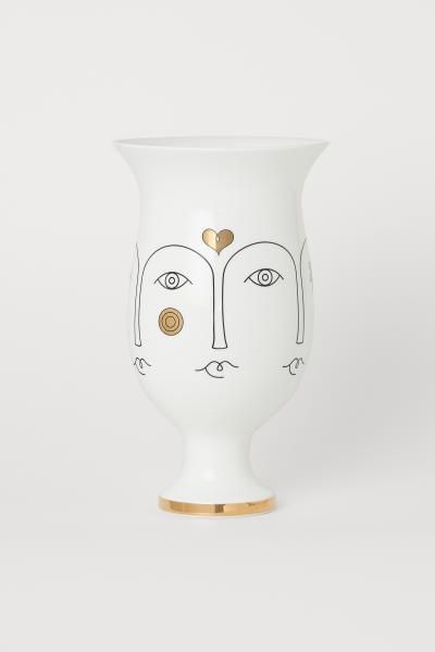 JONATHAN ADLER x H&M HOME. Große, hohe Vase aus gemustertem Porzellan. Durchmesser unten 11 cm. ... | H&M (DE, AT, CH, NL, FI)