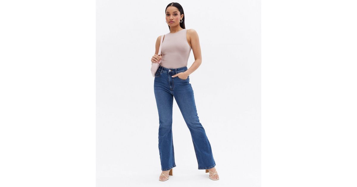 Petite Blue Waist Enhance Quinn Bootcut Jeans | New Look | New Look (UK)