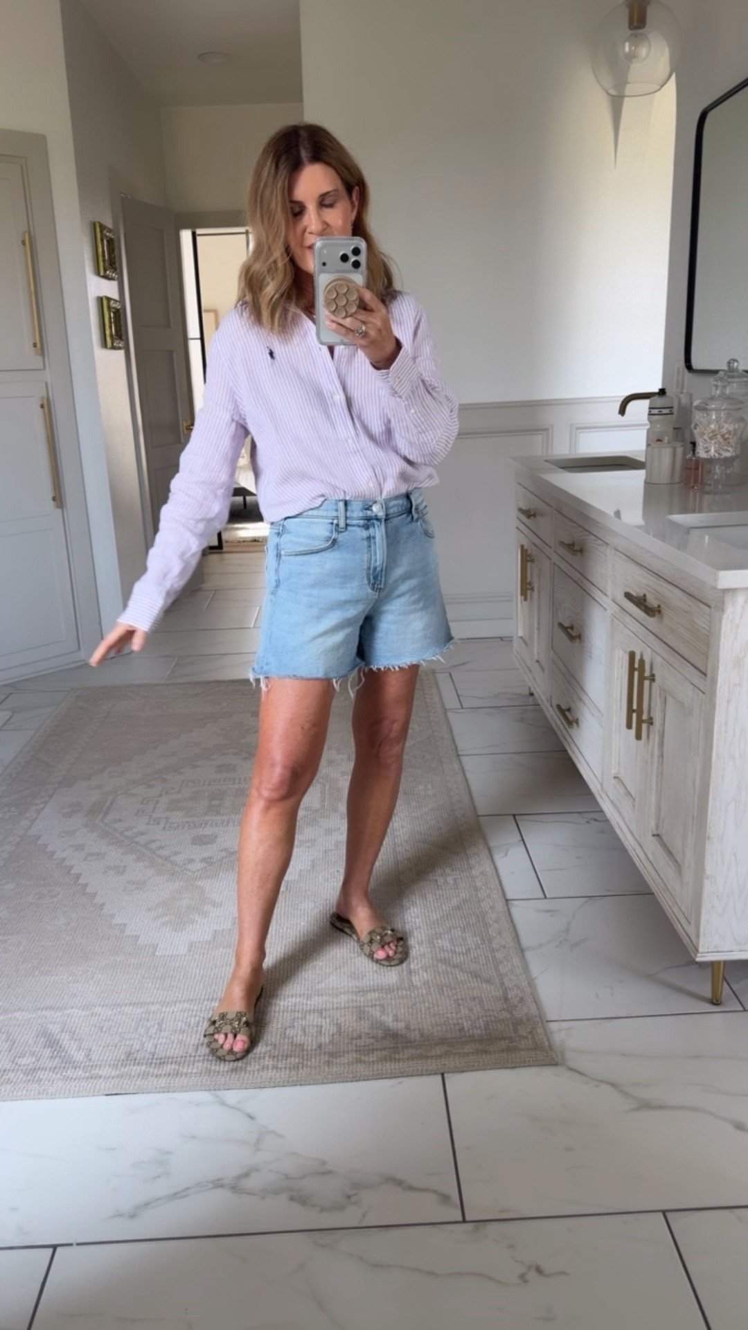 Wearing a size 27 shirt and a small oxford 
Denim shorts comfort stretch so good 

#LTKOver40