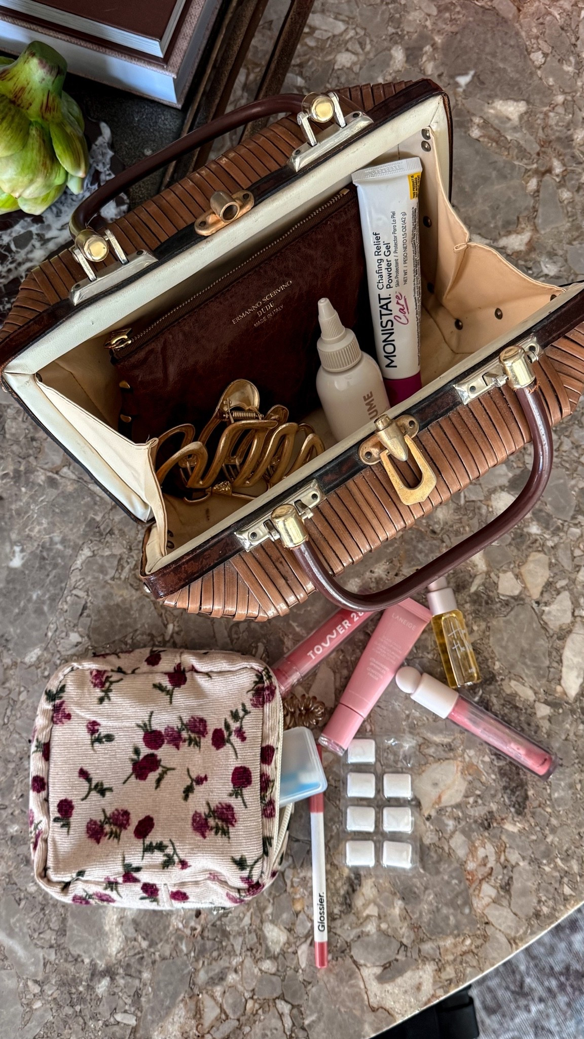 what’s in my bag summer essentials edition!

#LTKOver40 #LTKSeasonal #LTKBeauty