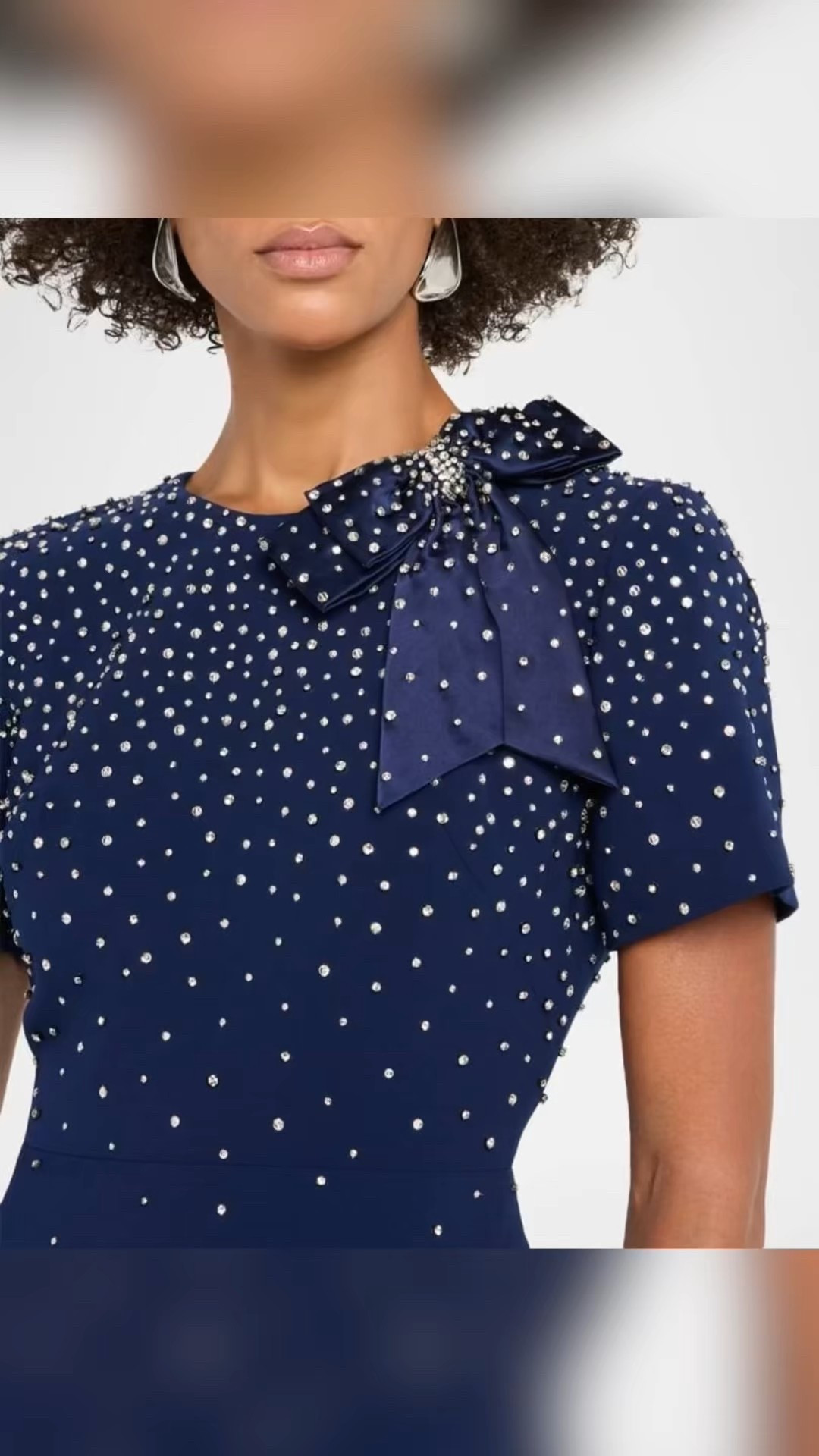 Carolina Herrera Crystal Bow Mini Dress | Sapphire Edit

A luxe navy mini with crystal embellishments and Carolina Herrera’s signature bow detailing — elegant, timeless, and perfect for holiday parties or city nights.


#LTKHoliday #LTKTravel #LTKBeauty