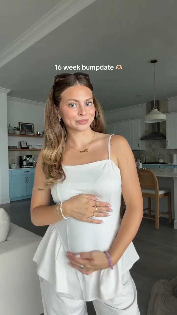 16 week bumpdate 🤍

#LTKBump #LTKmomlife #LTKootd