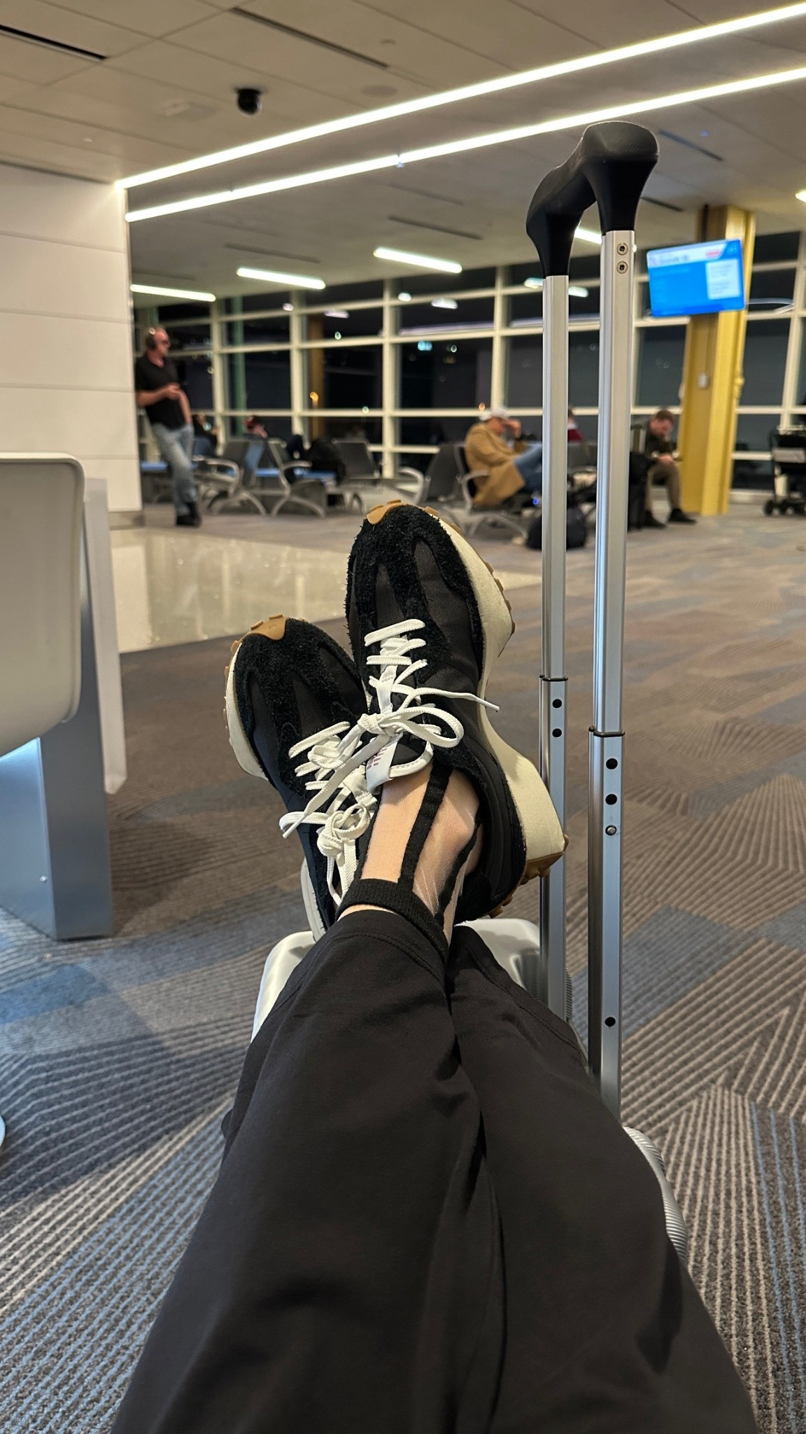 

When comfort meets style: sneakers and socks come together in a post. You asked for it—here it is. 💥 All due to a flight delay.  ✈️





#LTKootd #LTKStyleTip #LTKShoeCrush