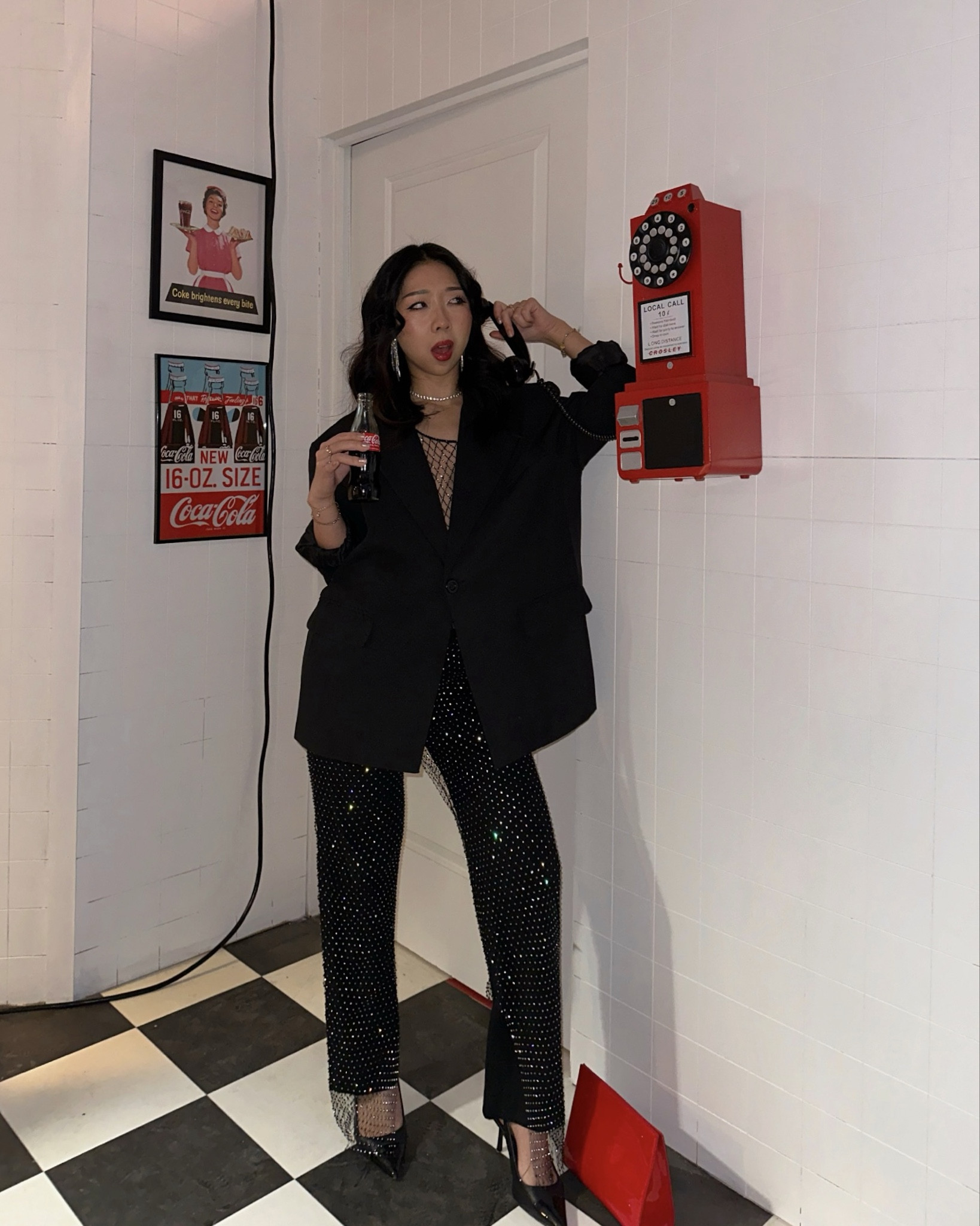 old hollywood glam ☎️ wearing size 2 in blazer!

#LTKfindsunder100 #LTKworkwear #LTKparties