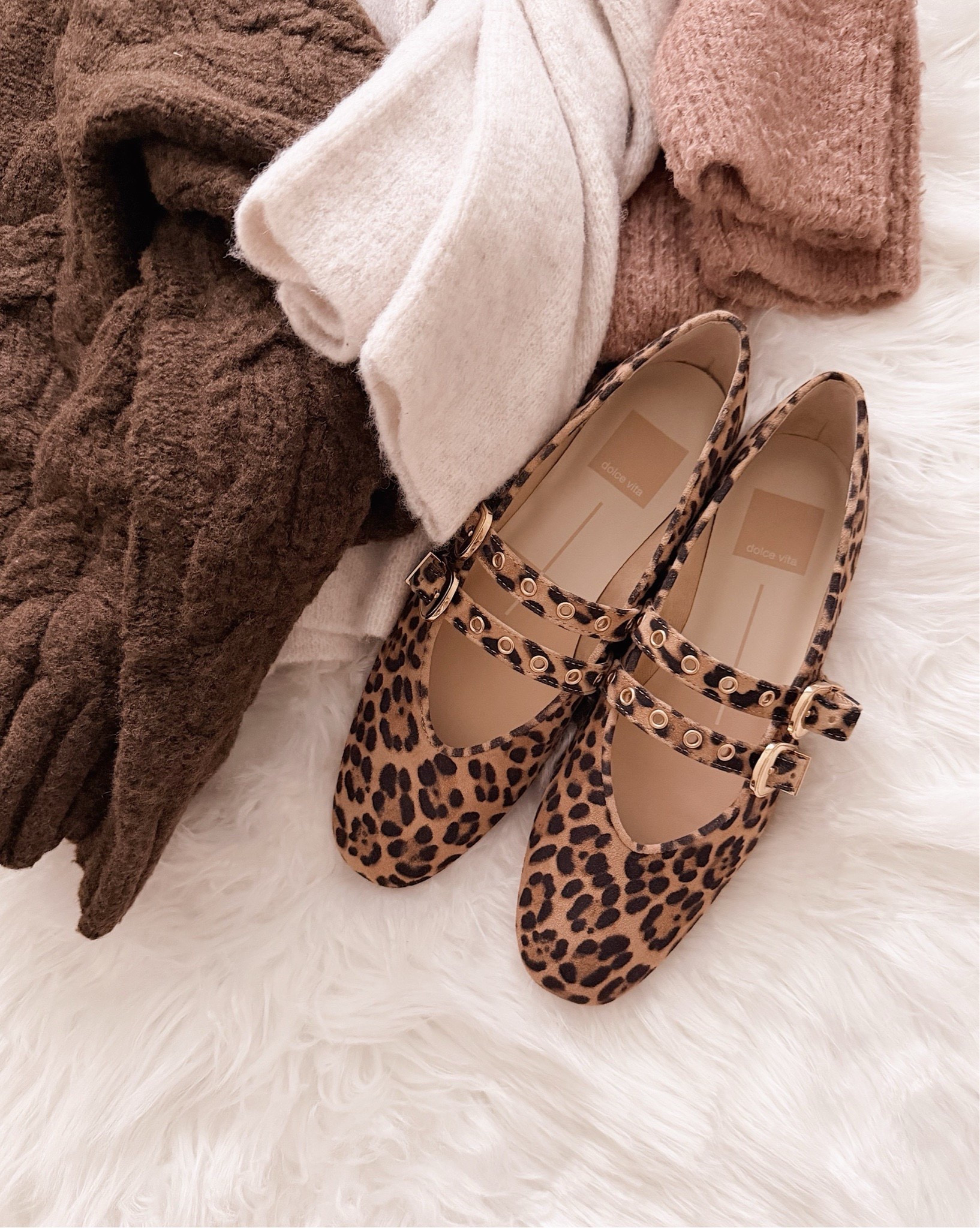 These leopard flats will be a staple of your outfits!



#LTKOver40 #LTKWorkwear #LTKSeasonal