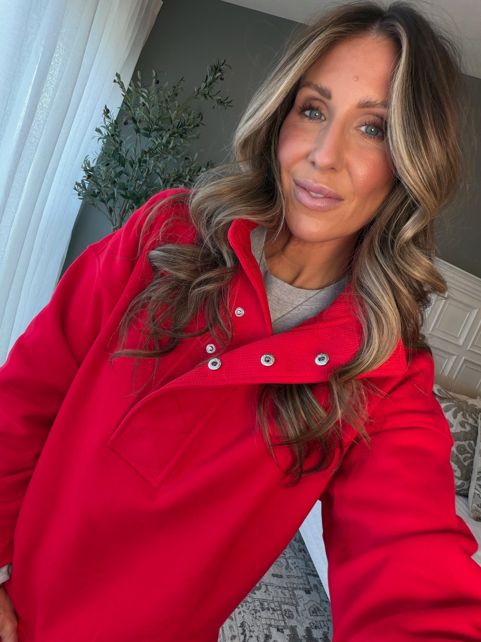 This pullover is perfect for early spring when it’s cold in the morning and hot in the afternoon!
Amazon find, Amazon fashion, casual outfit, pullover sweatshirt, themominstylee

#LTKValentine #LTKootd #LTKSeasonal