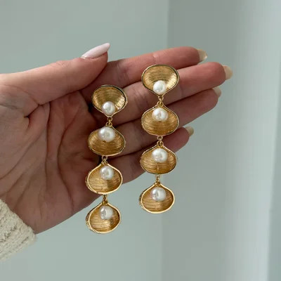 Calypso Seashell Earrings - Gold/Pearl | BaubleBar