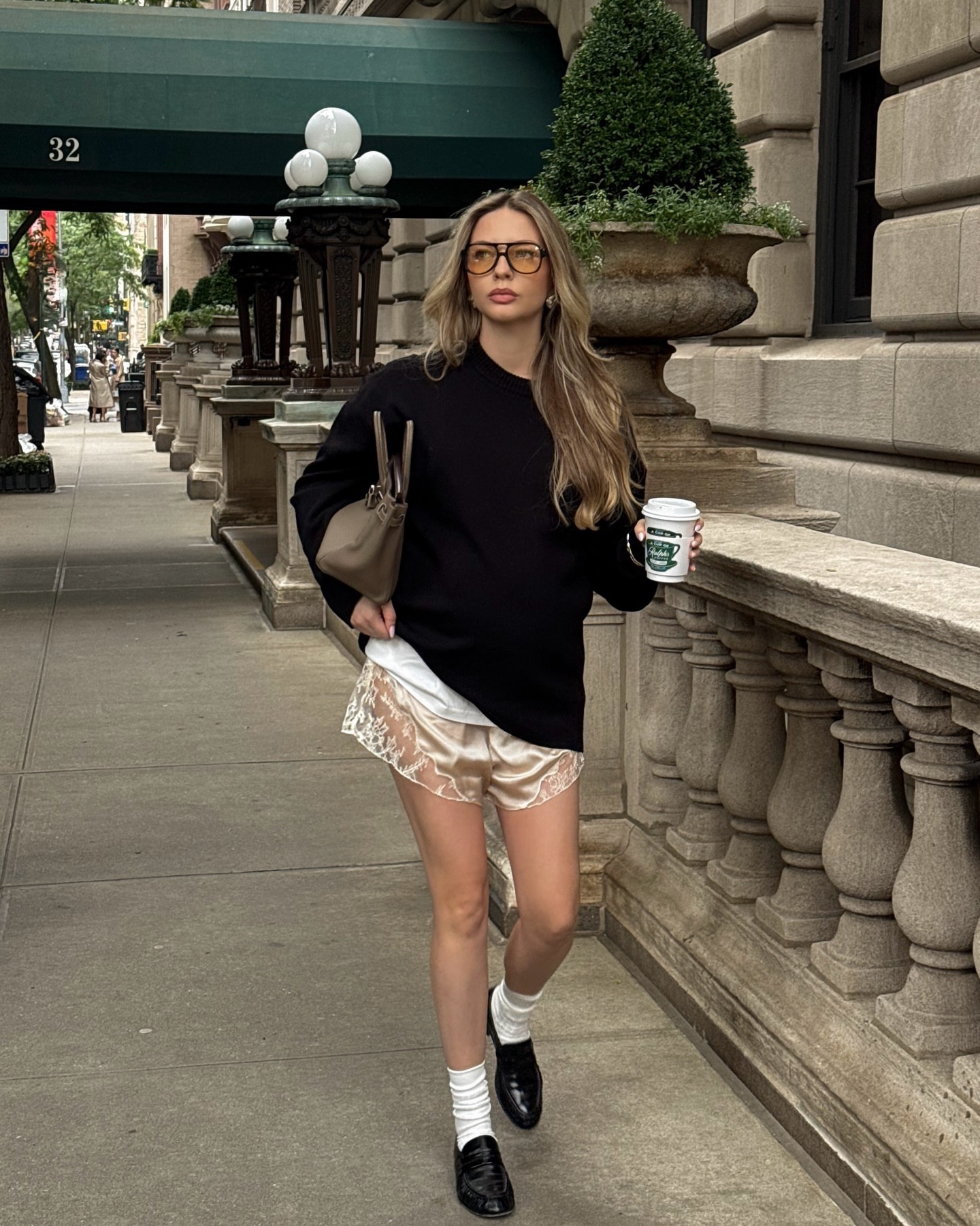 nyc summer is confusing so landed on lace shorts and an oversized sweater 

.
.
.
#summeruniform #summeroutfitinspo what to wear in nyc this summer #londonsummer #uesnyc #uppereastsidenyc #ralphscoffeenyc #summerfashion #minimalstyledaily #summerlayers #nycootd #nycfashion #therow