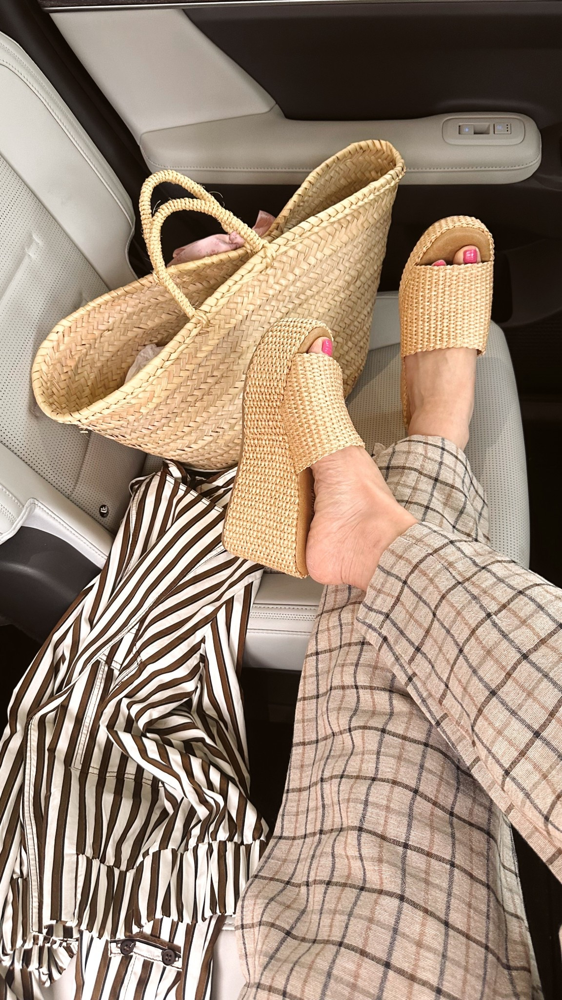 Forever drawn to raffia and having fun with patterns lately.

#LTKPetite #LTKdayinmylife