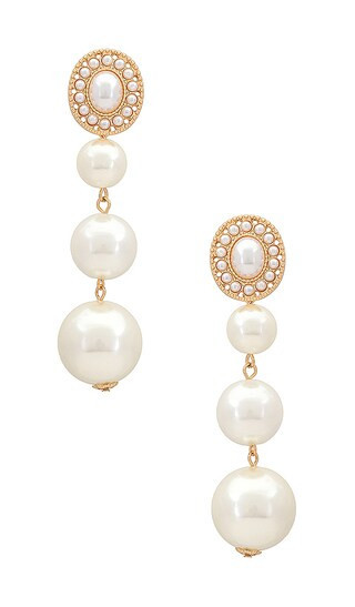 Ettika Graduating Pearl Dangle Earrings in Metallic Gold. | Revolve Clothing (Global)