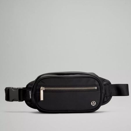 Lululemon belt bags!!