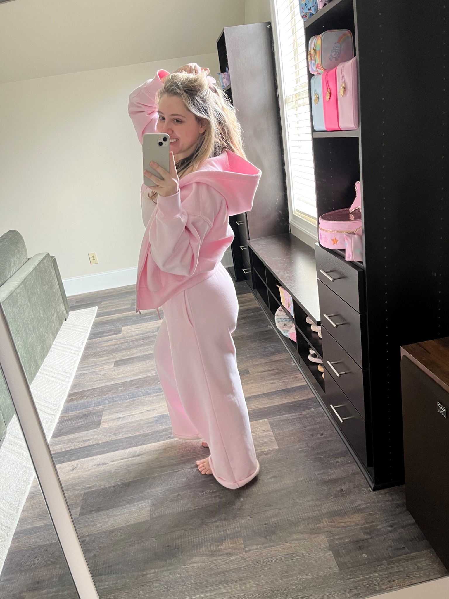 Villa pink has my heart! Also this new claw clip is everything 

#LTKootd #LTKdayinmylife #LTKmomlife