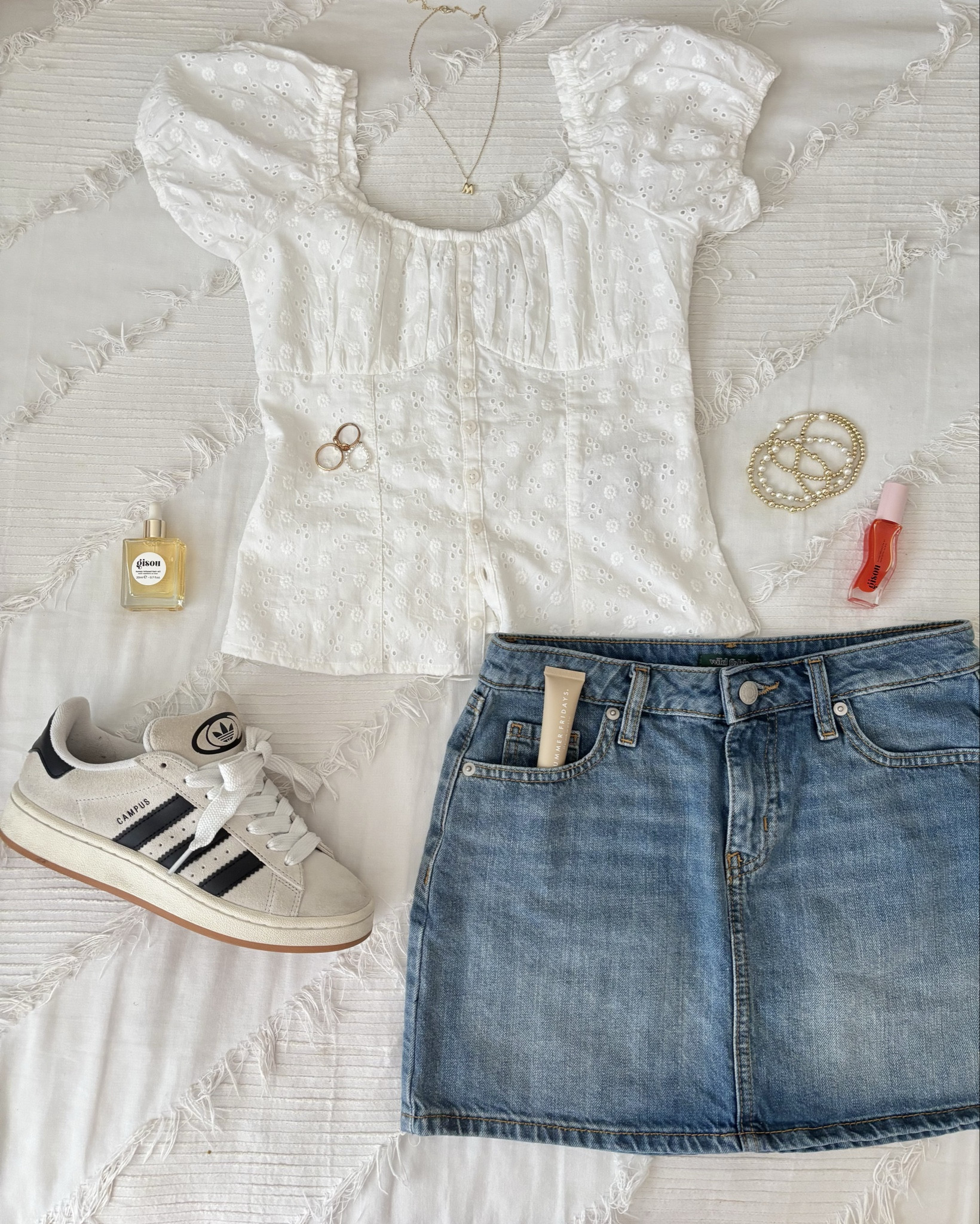 Cute spring outfit 🌸🫧🤍 3/4 #aesthetic #springoutfit #hollister
