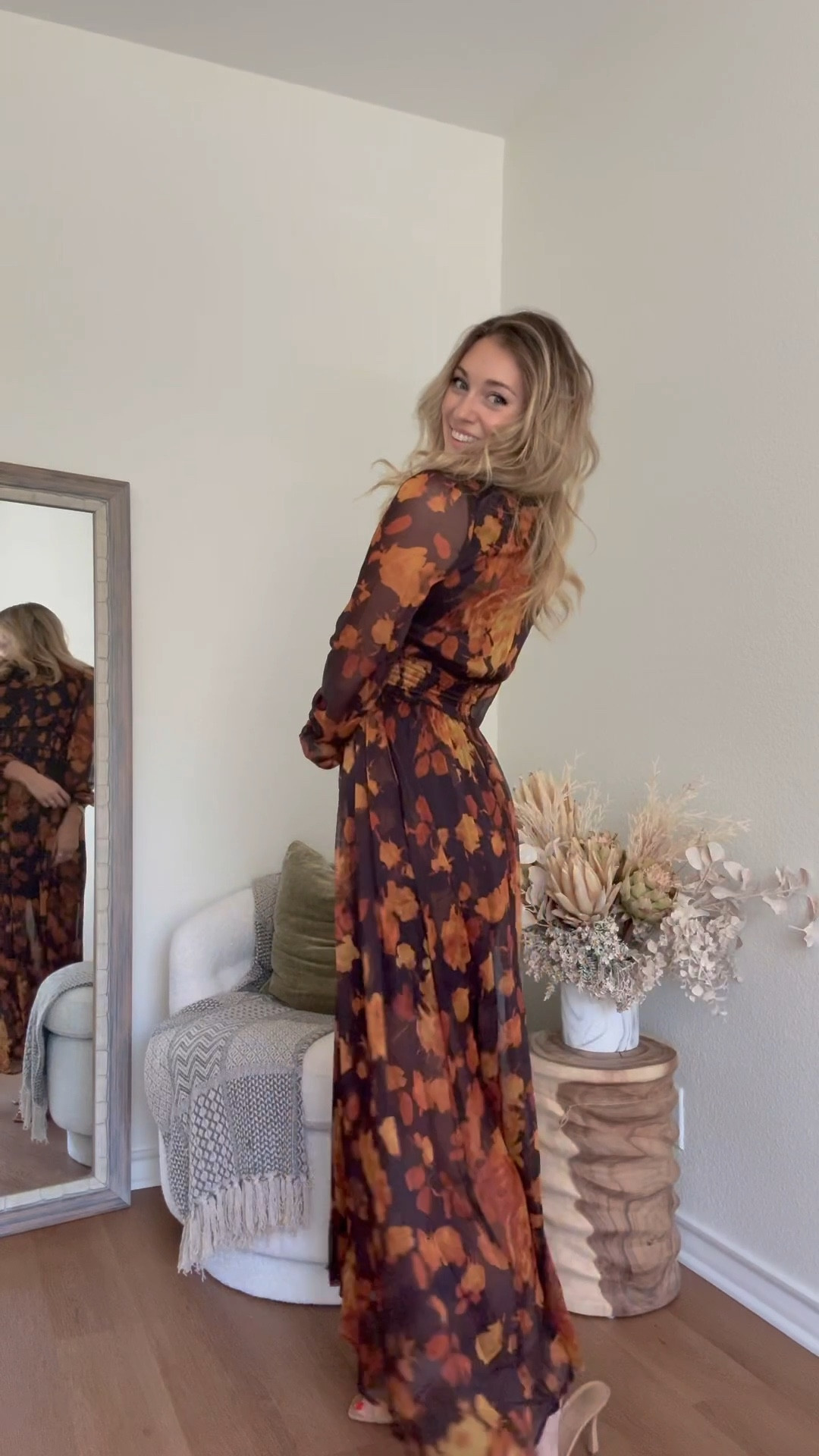 This little dress would be perfect for family photos 🍁

#LTKSaleAlert #LTKSeasonal #LTKFindsUnder100