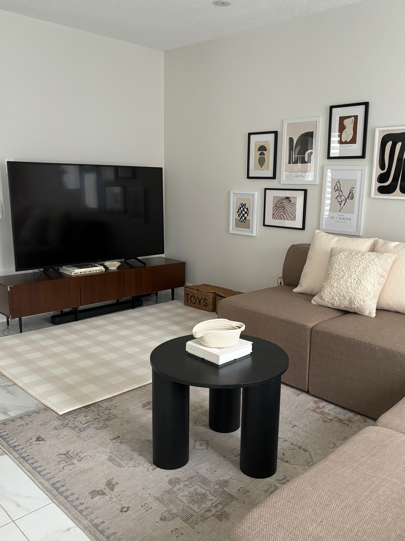 Contemporary coffee table☕️

#LTKhome