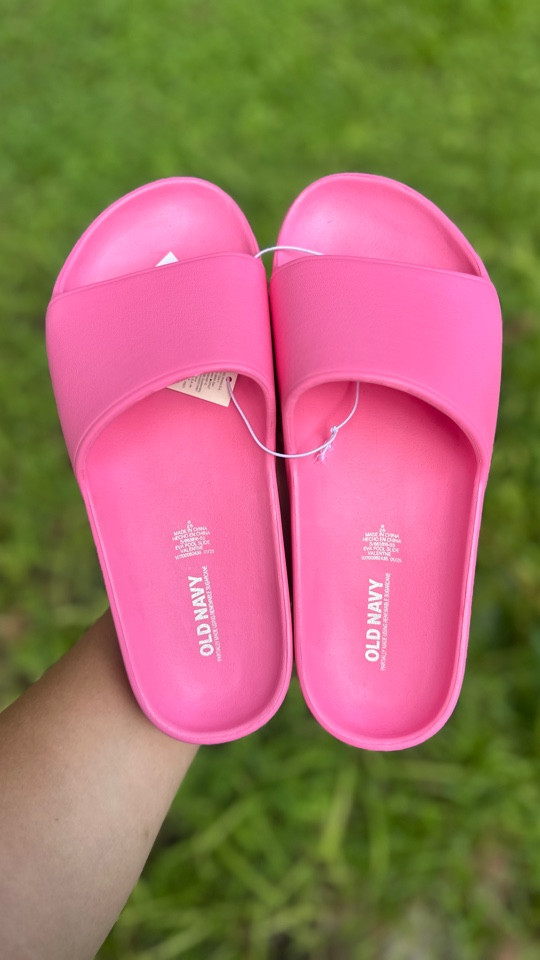 pink sandals are my favorite find! 😍💗 #oldnavyhaul #thanksitsoldnavy #clearancehaul