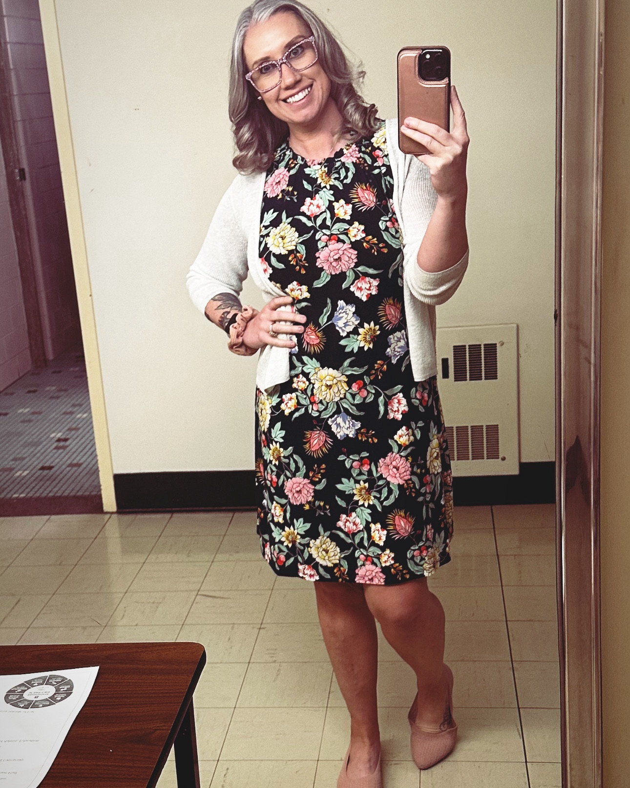 Got so many compliments on this dress.  I’m in a size 4 here  