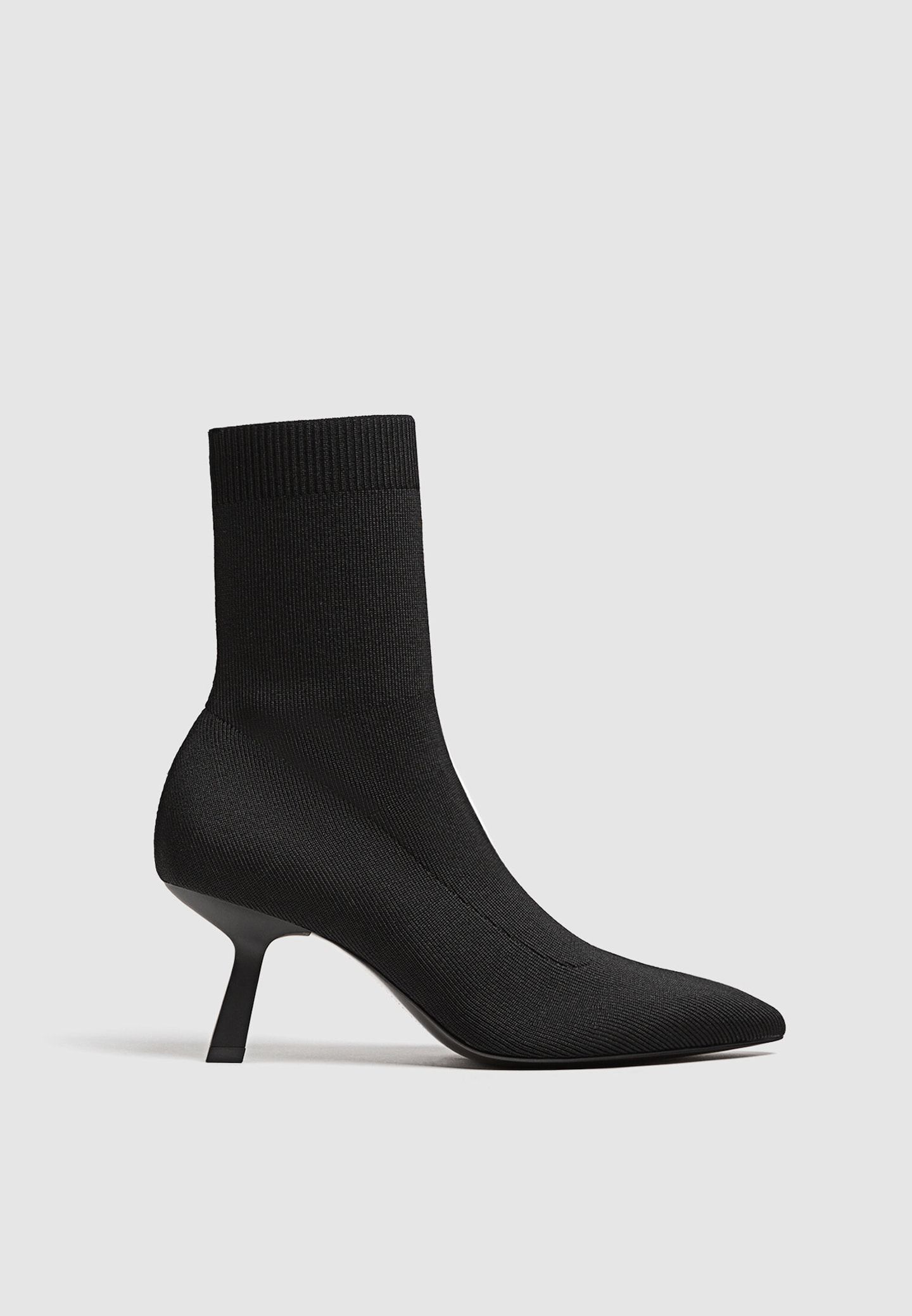 Black stretch high-heel ankle boots | Stradivarius (UK)