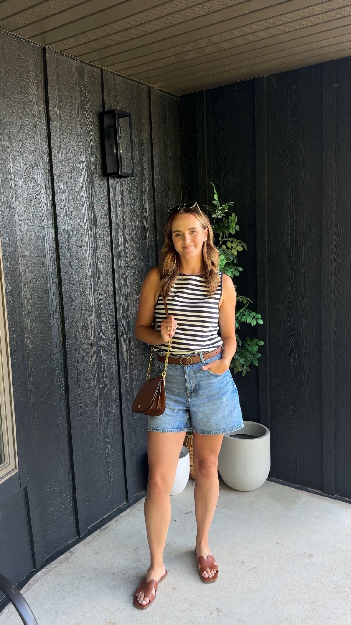 Shorts are Zara - the mom jean short 

#LTKStyleTip #LTKFindsUnder50 #LTKFindsUnder100