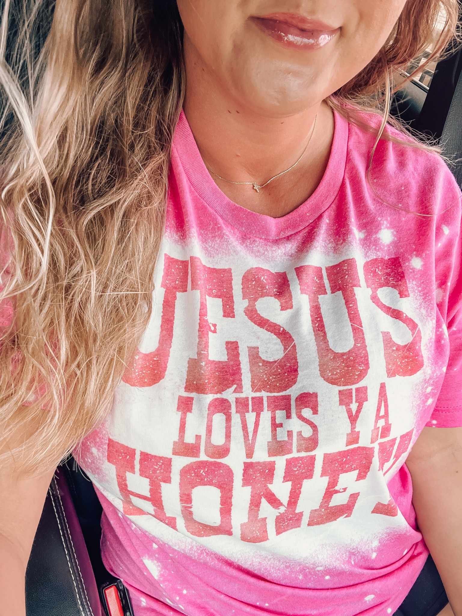 Love this cute tee! 

#LTKfit