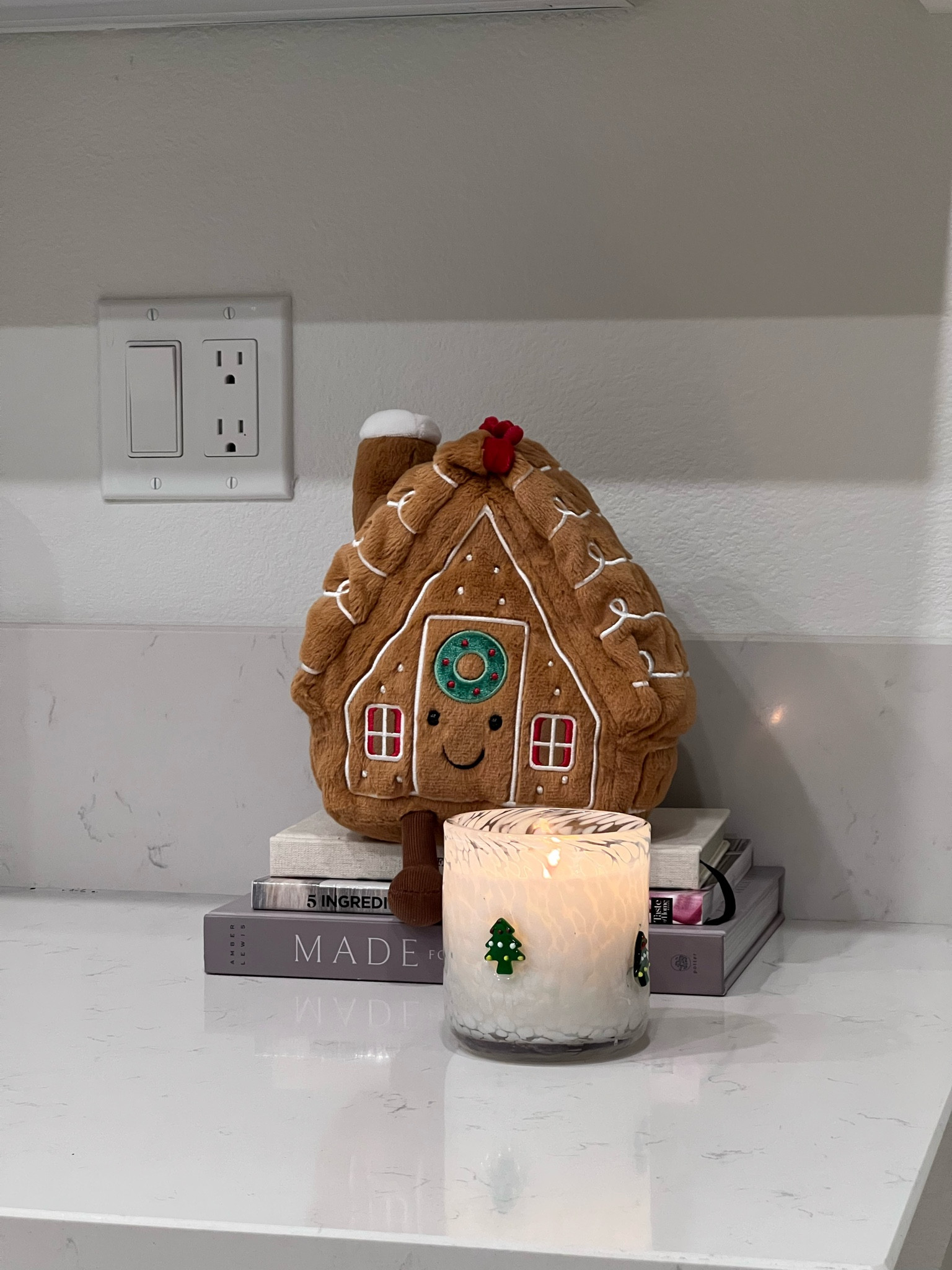 got some new Christmas candles from the Paper Store !!! going to link the candy cane one here since it’s also on the Paper Source 🎁🤍

#LTKSeasonal #LTKHoliday #LTKHome