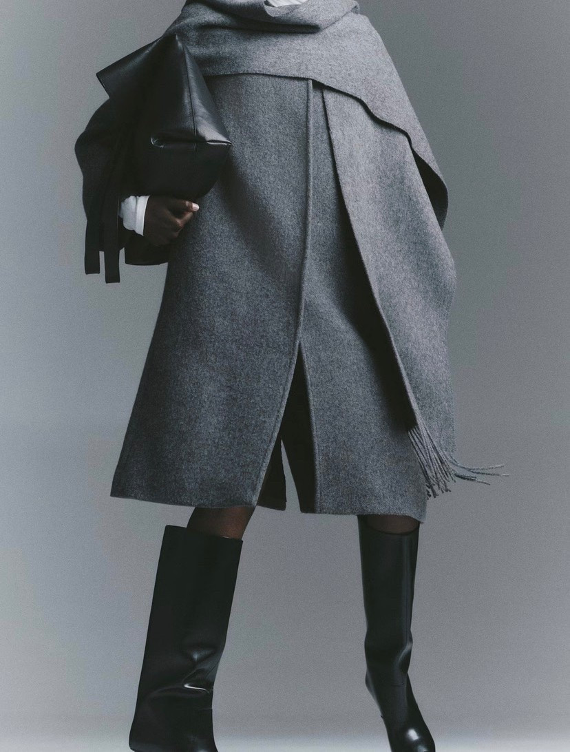 Scarf detail coat 🩶

#coat #gray #outerwear #workwear #wintercoat 

#LTKootd #LTKgrwm #LTKOver40