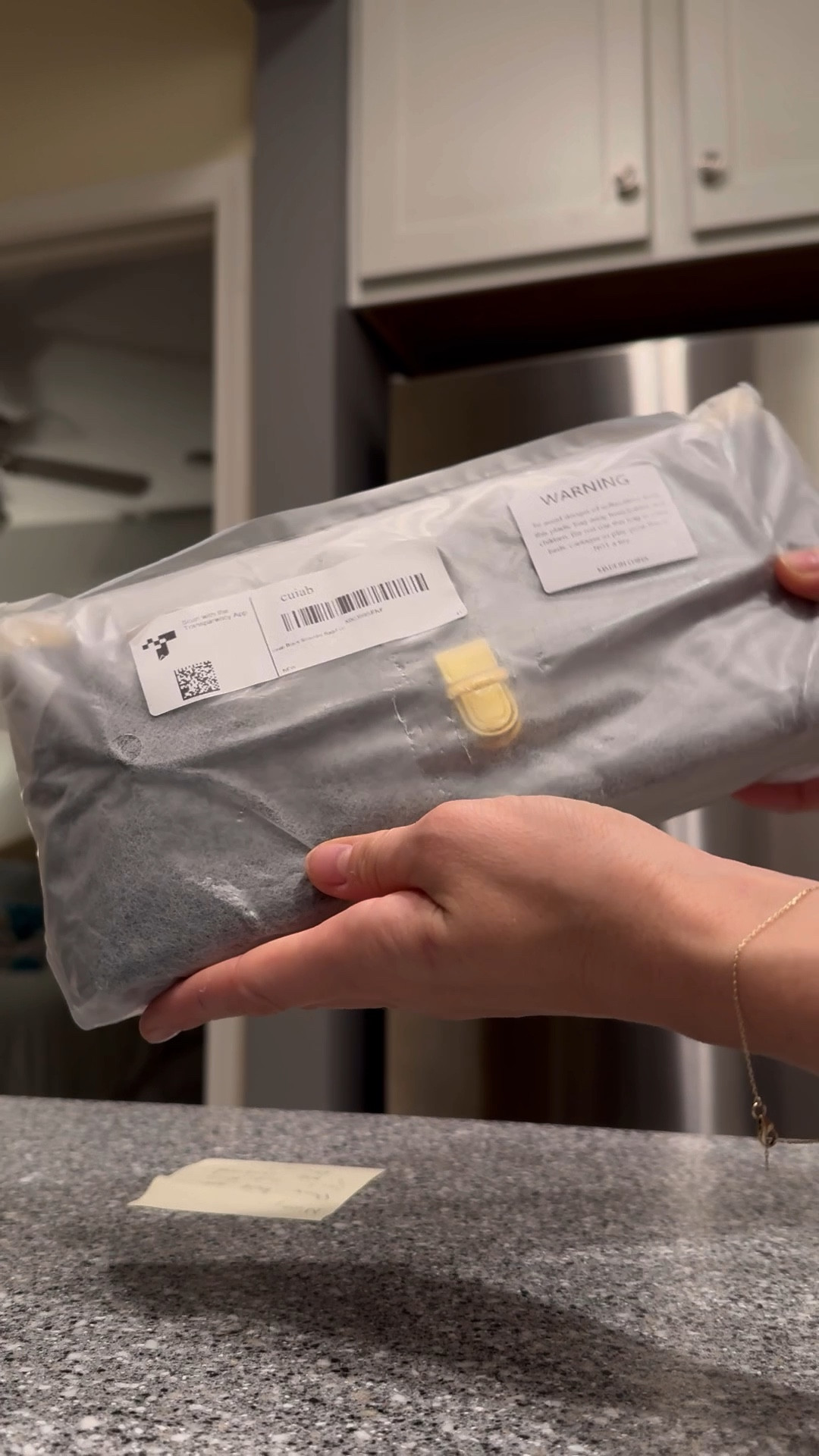 🖤

#LTKStyleTip #LTKItBag #LTKFindsUnder50