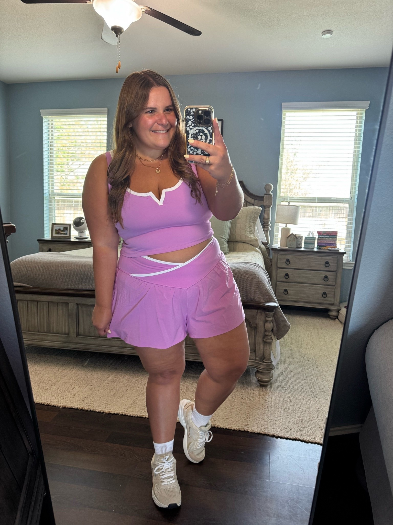 This aerie workout set color is so pretty! I’m wearing an xl in these shorts and an xxl in this sports bra. Im 5’1 and a size 16.

#LTKootd #LTKMidsize #LTKPlusSize